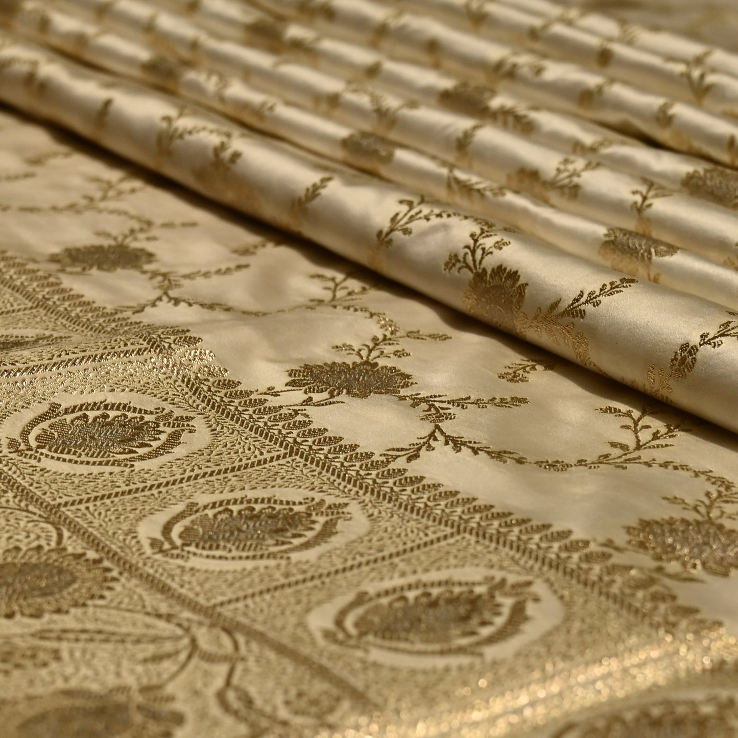 IVORY COLOUR BANARASI SATIN SAREE