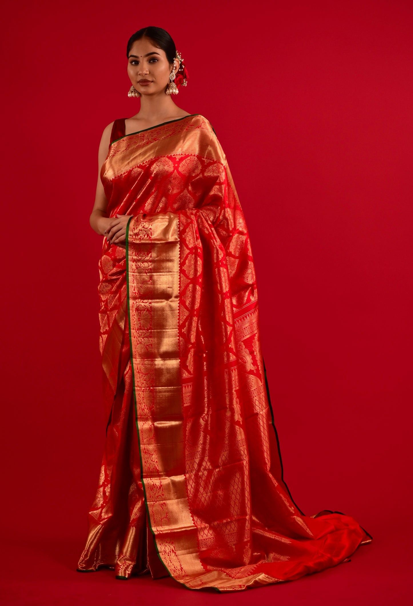 RED COLOUR PURE KANJIVARAM SILK SAREE EMBELLISHED WITH ZARI WEAVEEY25 DAY)Y25