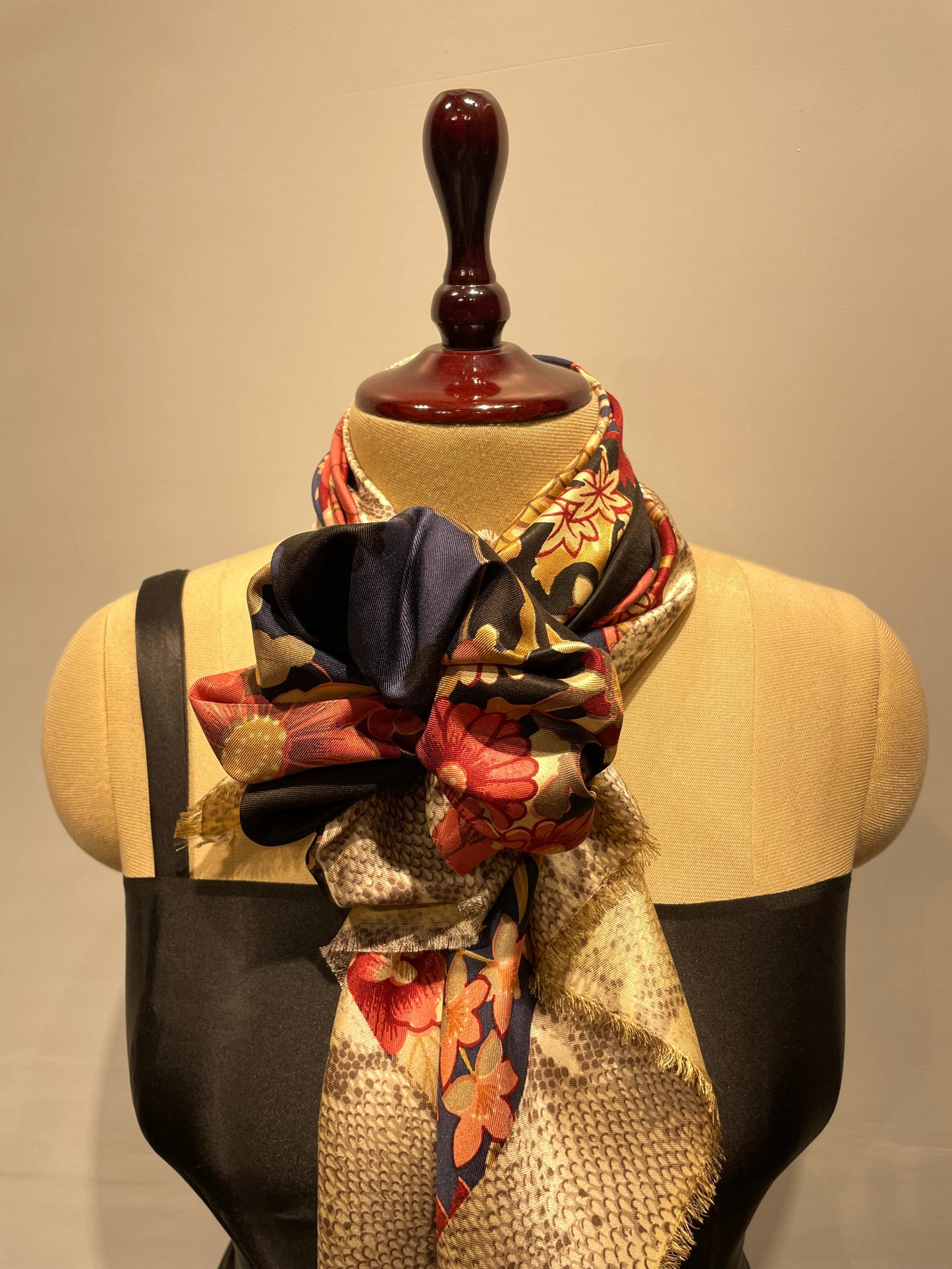 PRINTED PURE SILK SCARF - Kothari Sons