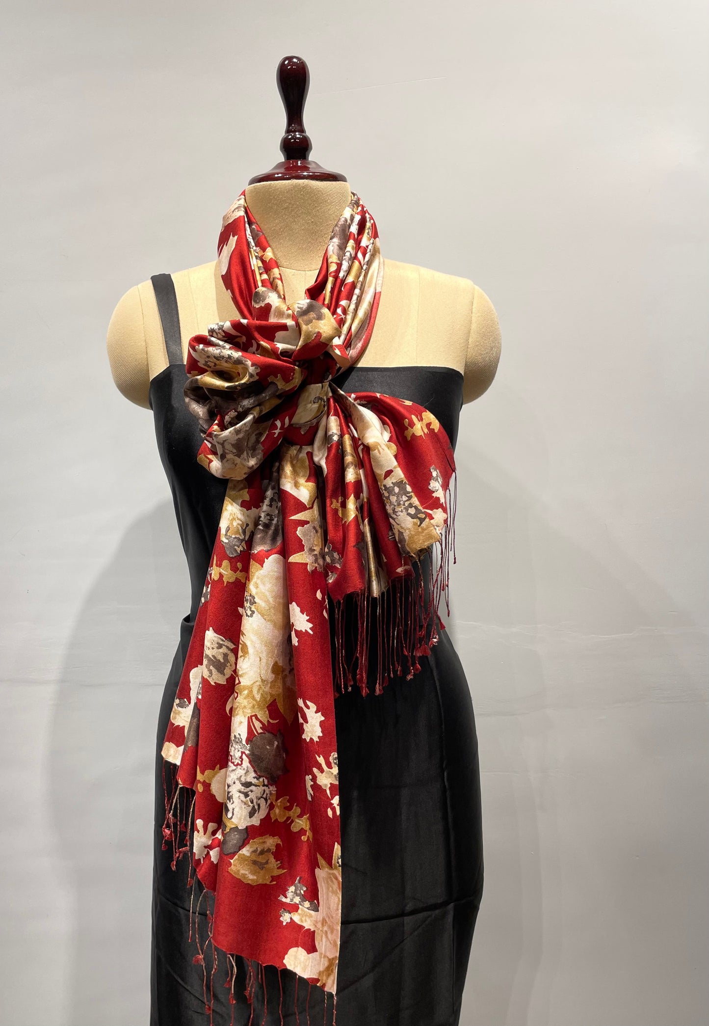FLORAL PRINTED PURE SILK SCARF - Kothari Sons
