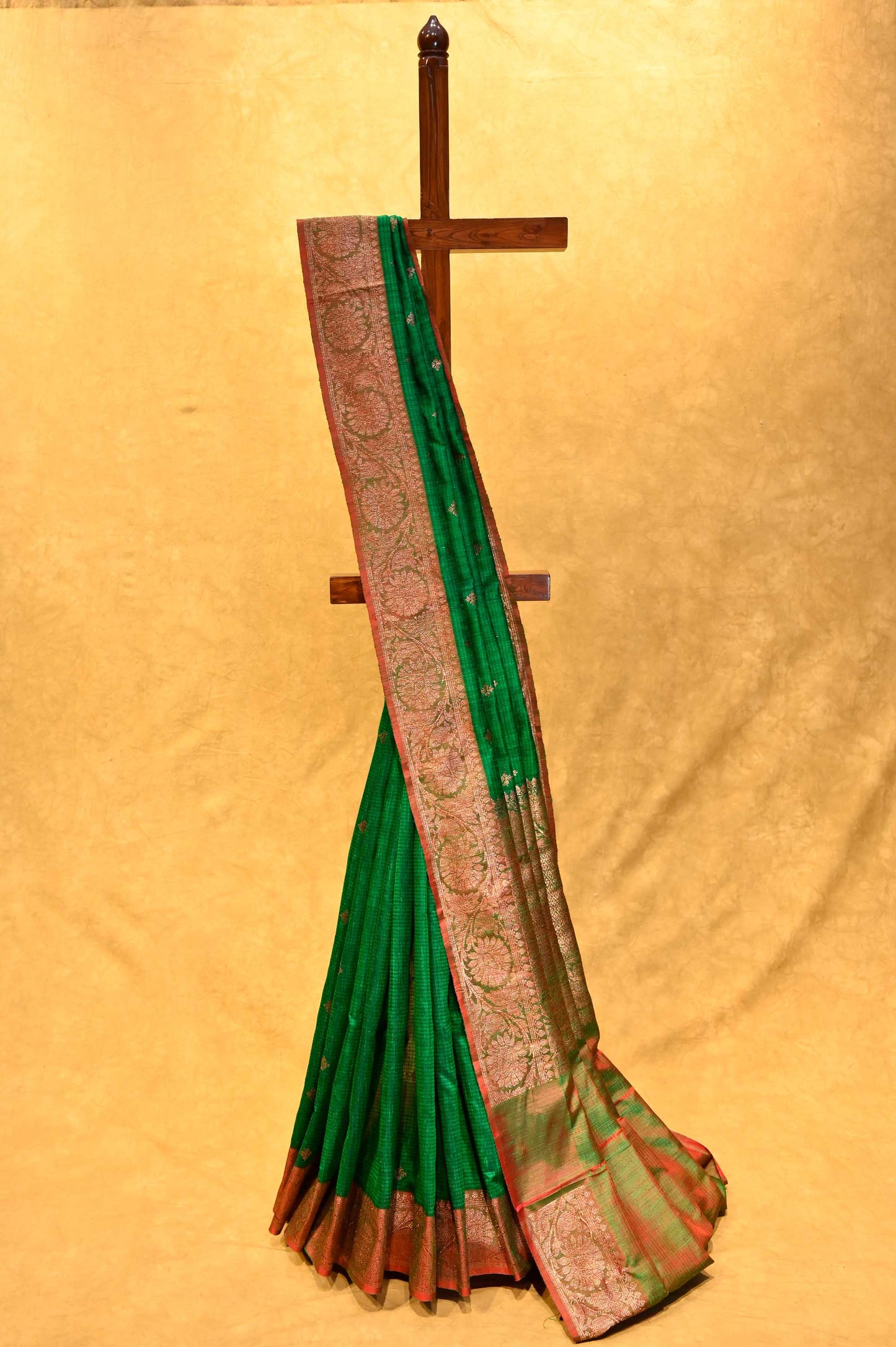 GREEN RAW SILK SAREE WITH ANTIQUE ZARI BORDER - Kothari Sons