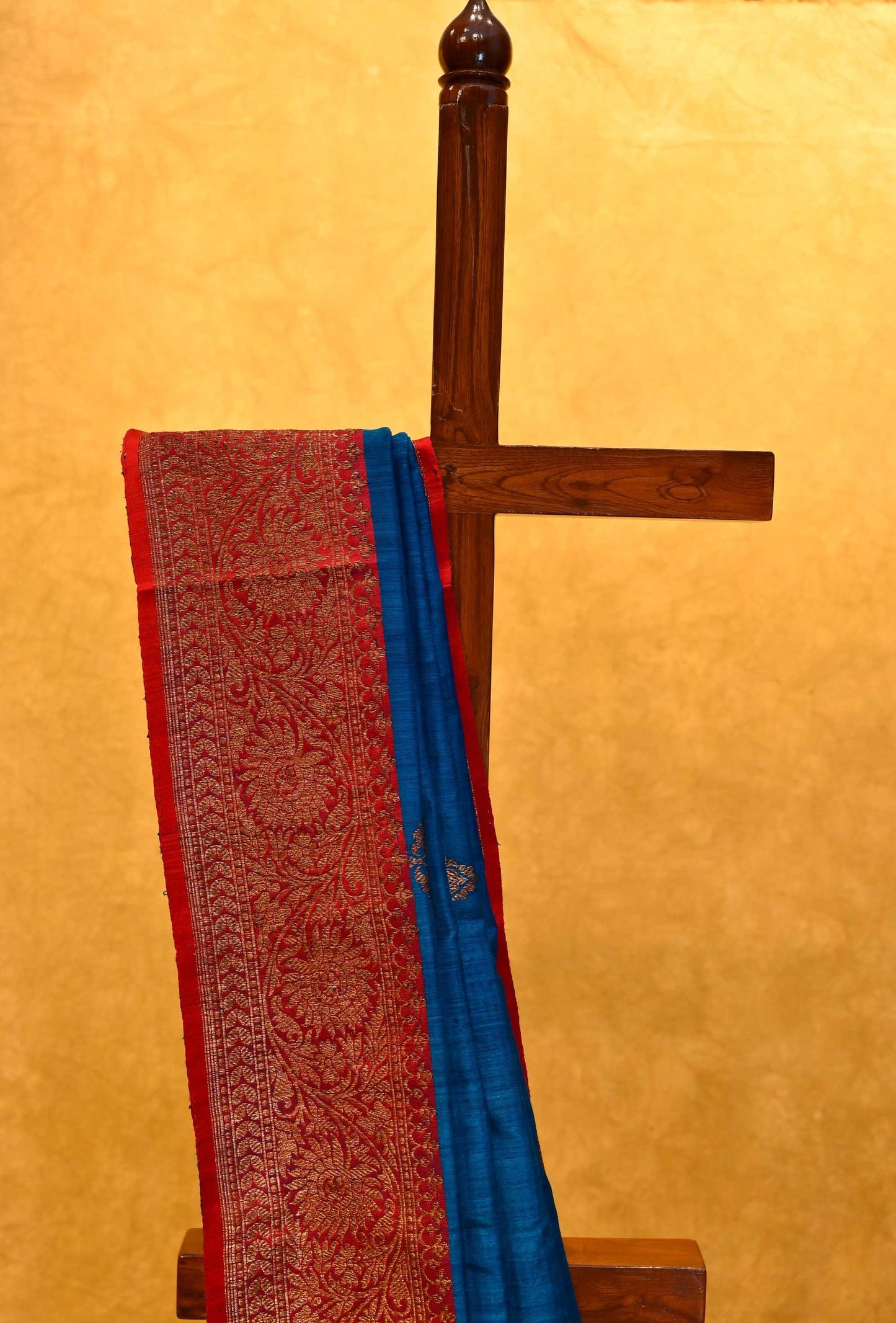 BLUE RAW SILK SAREE WITH CONTRAST ANTIQUE ZARI BORDER - Kothari Sons