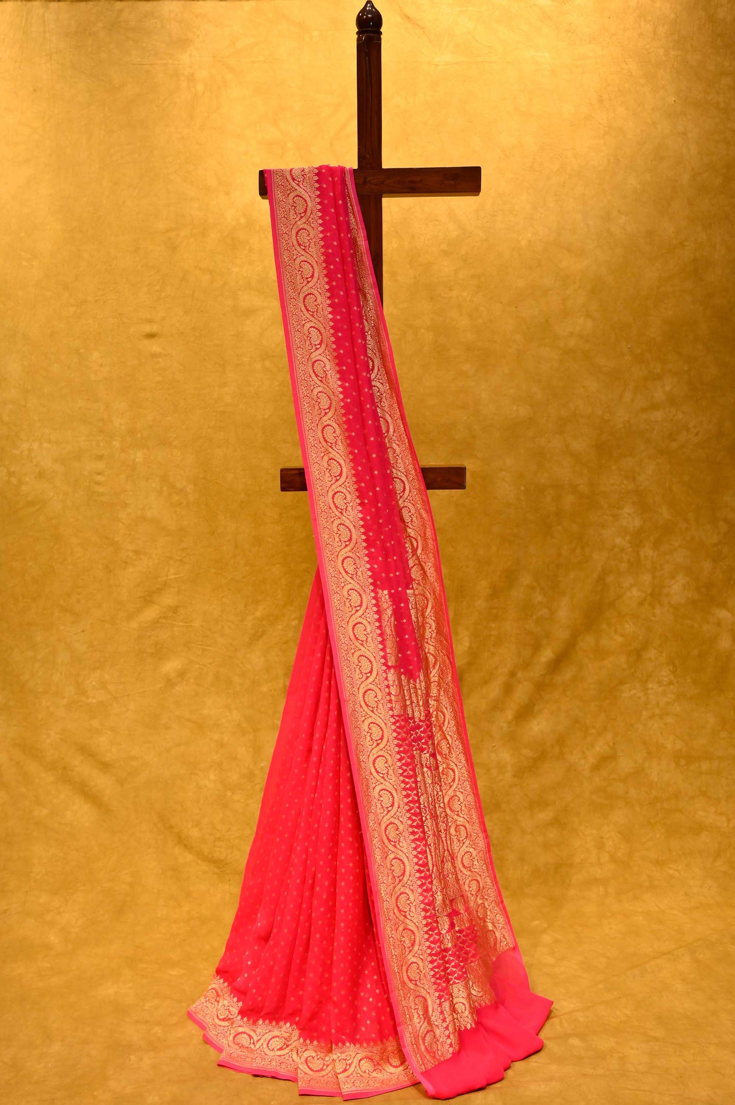 KHADDI PURE GEORGETTE GAJARI SAREE WITH ZARI BORDER - Kothari Sons