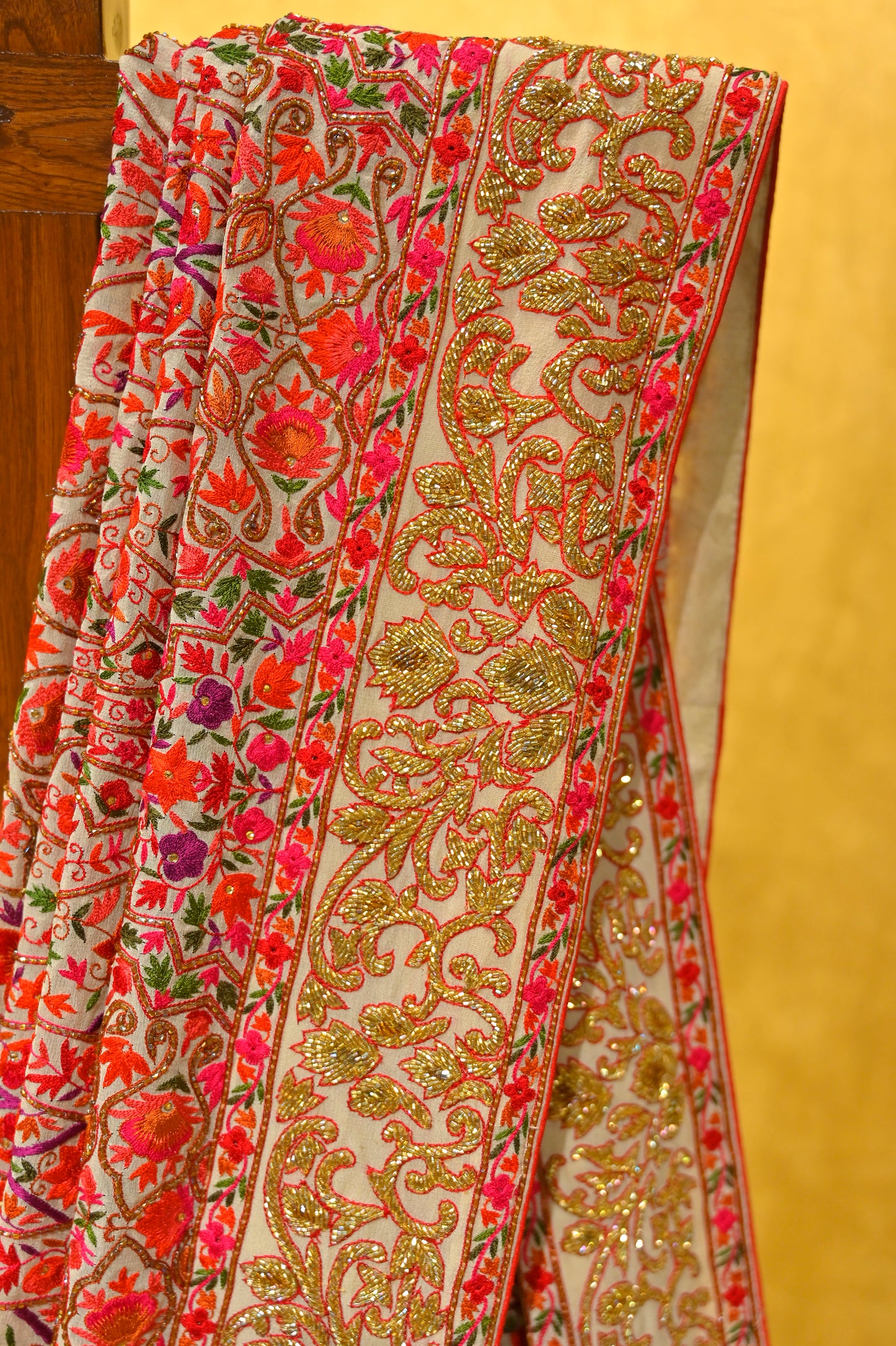 OFF WHITE GEORGETTE SAREE WITH HAND EMBROIDERED KASHMIRI WORK