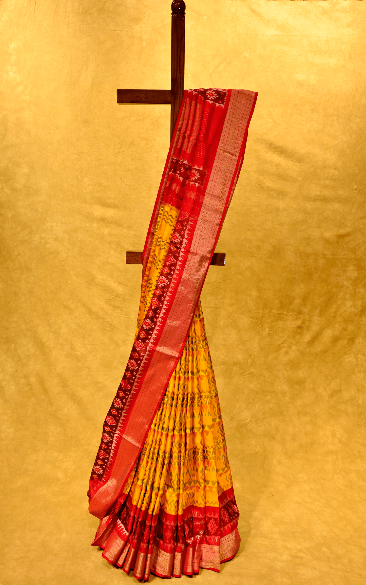 YELLOW PATOLA SILK SAREE WITH CONTRAST ZARI BORDER - Kothari Sons