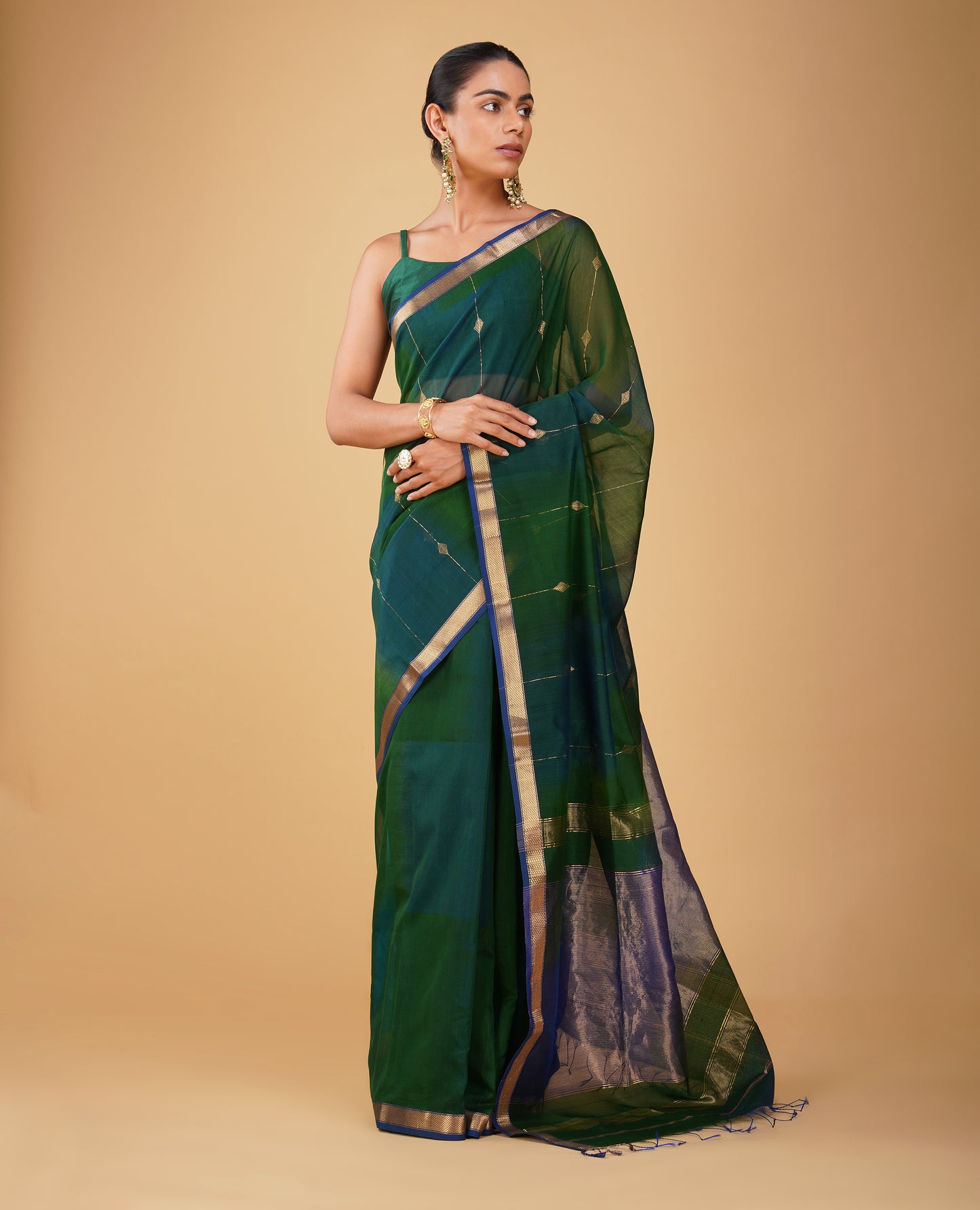 BOTTLE GREEN-BLUE SHADED MAHESHWARI SAREE WITH DIAMOND DRILL BORDER & ZARI STRIPES BLOUSE