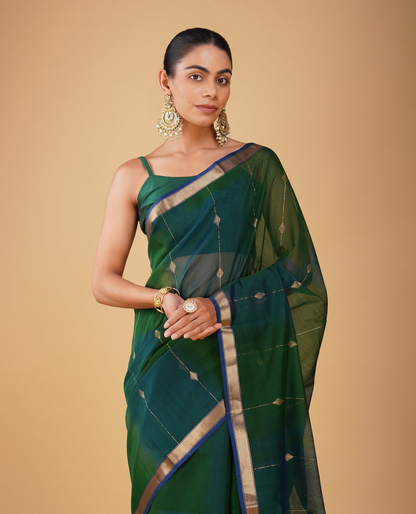 BOTTLE GREEN-BLUE SHADED MAHESHWARI SAREE WITH DIAMOND DRILL BORDER & ZARI STRIPES BLOUSE