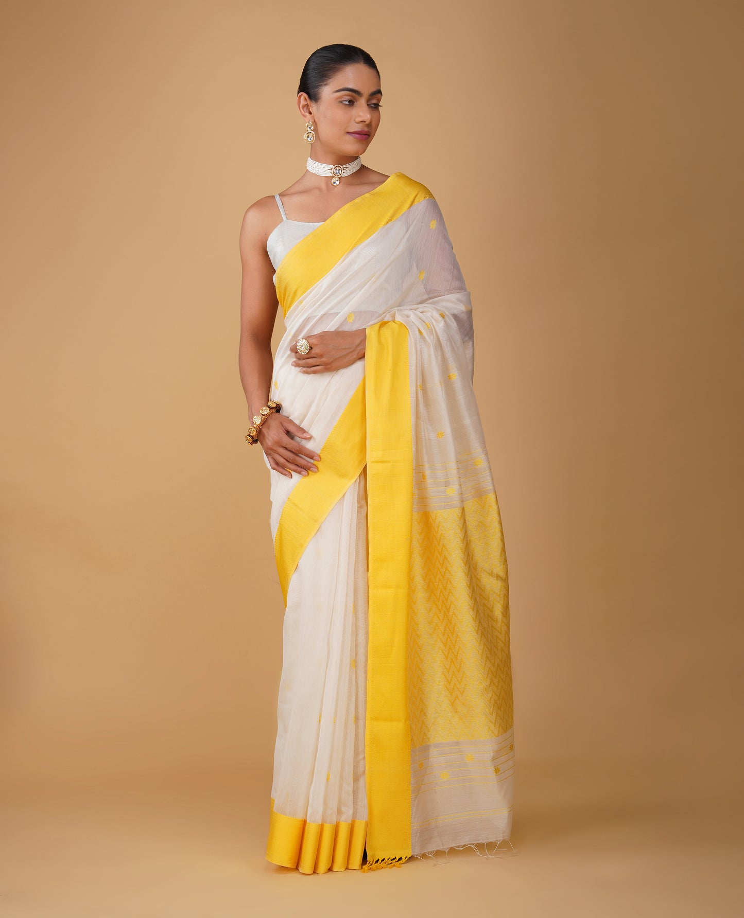 OFF WHITE MAHESHWARI SAREE WITH YELLOW CONTRAST BORDER & PALLA