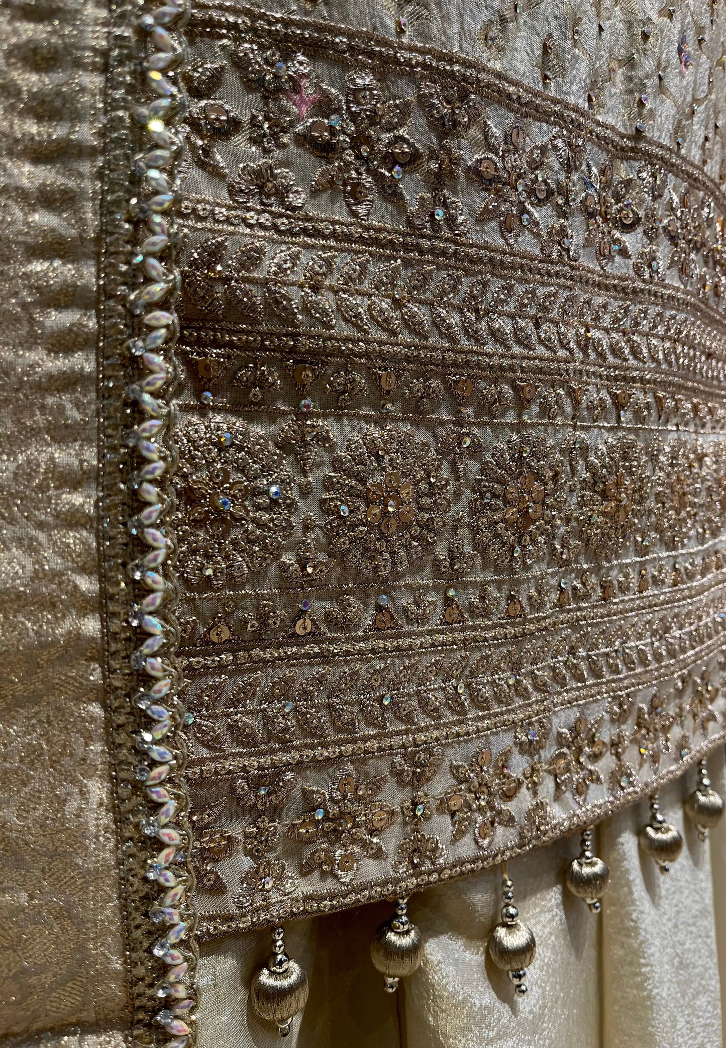 IVORY TISSUE KURTA WITH ZARI & SEQUINS EMBELLISHMENTS PAIRED WITH PALAZZO PANTS