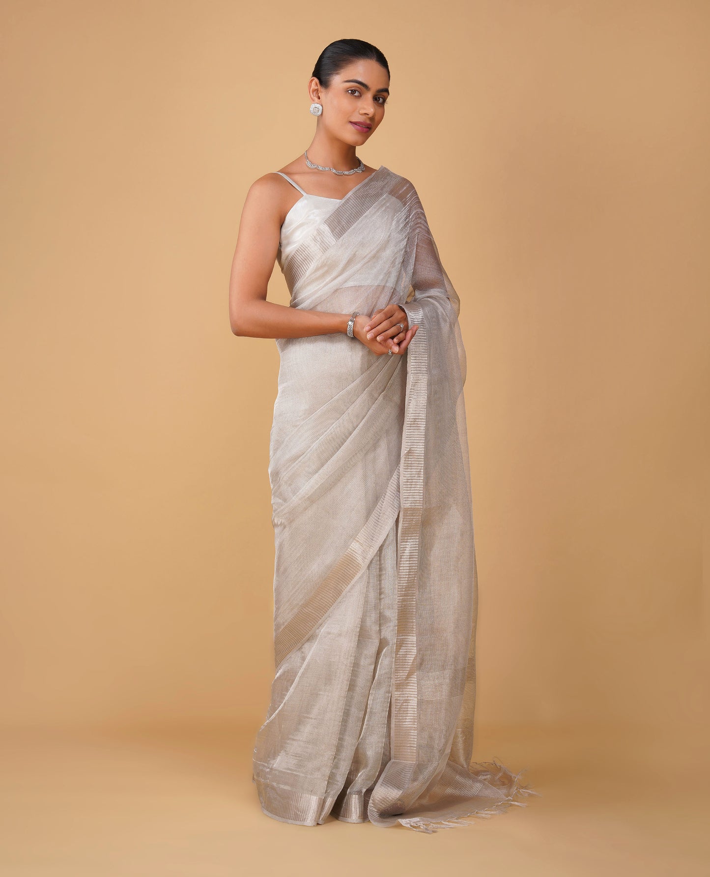 SILVER MOCK LENO WEAVE MAHESHWARI SAREE WITH PIANO PATTERN DRILL BORDER & SELF-PRINTED BLOUSE