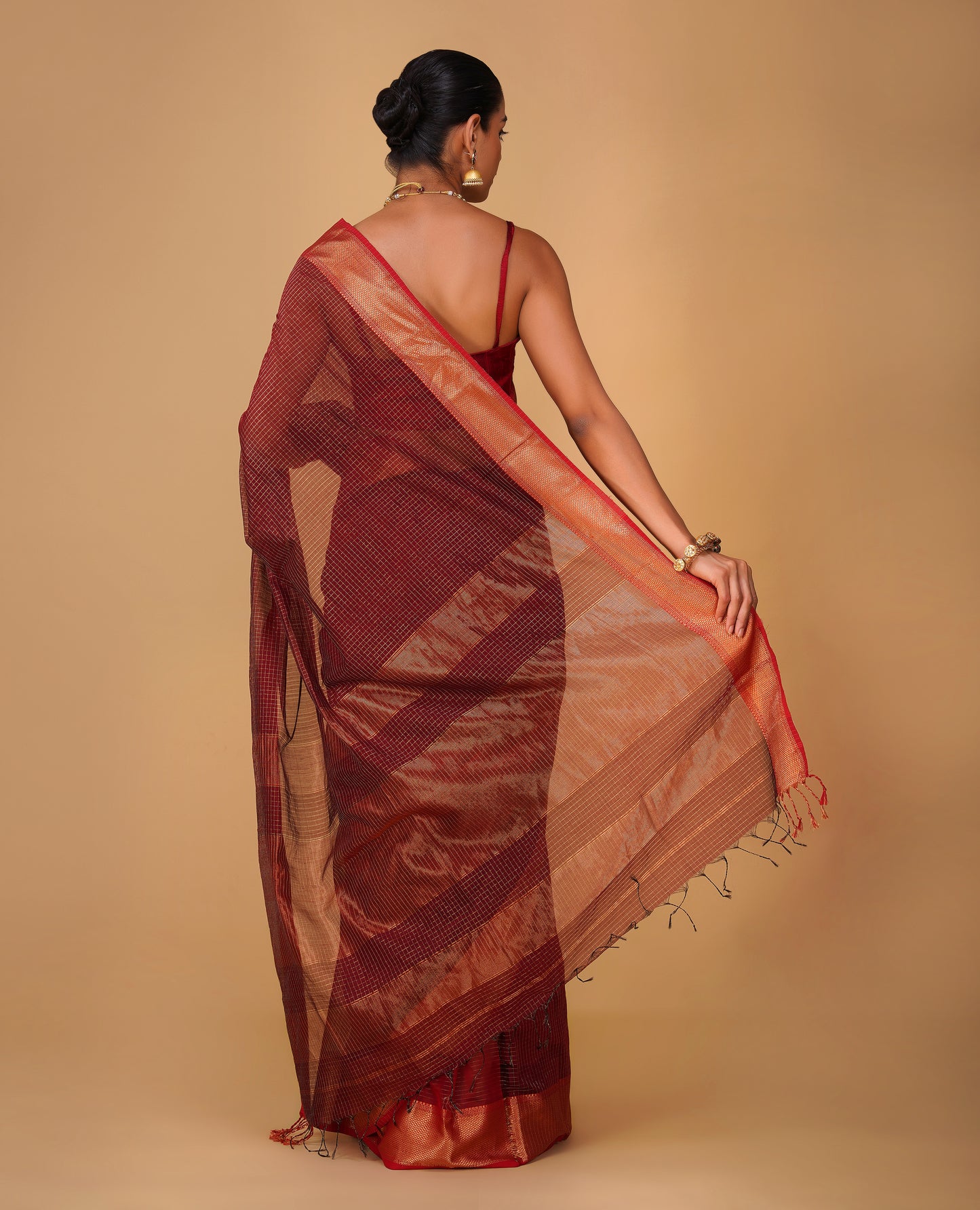 MAROON CHECKS MAHESHWARI SAREE WITH RED CONTRAST BORDER, PALLA & BLOUSE