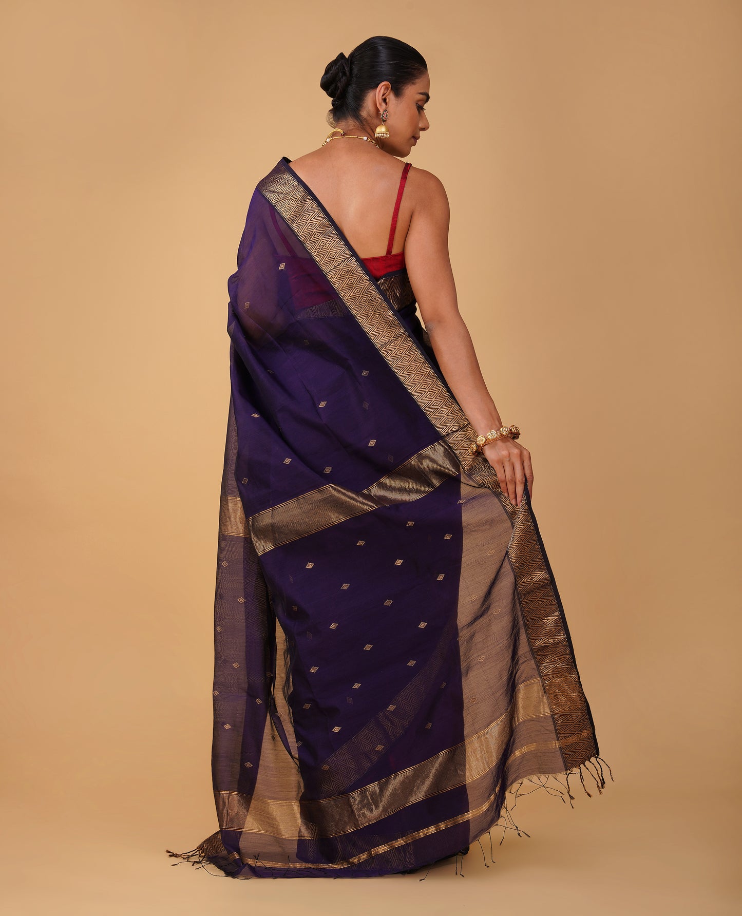 (Deliver in 15days) PURPLE MAHESHWARI SAREE WITH 3-INCH DIAMOND DRILL BORDER