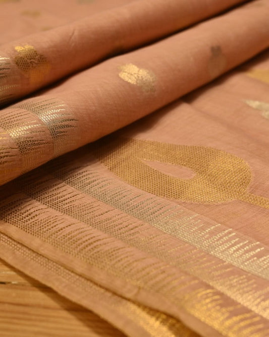 DUSTY ROSE MUNGA CHANDERI SAREE WITH TEMPLE BORDER AND SILVER-GOLDEN BOOTIES