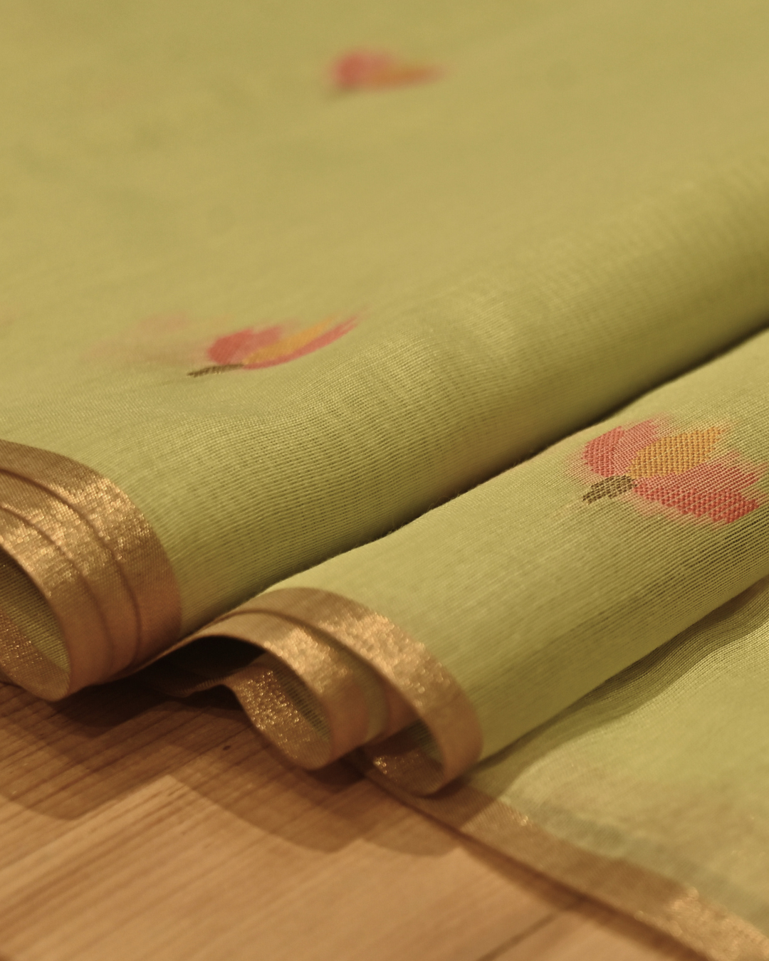 PISTACHIO GREEN COLOUR JAMDANI DHAKAI COTTON SAREE WITH ZARI BORDER