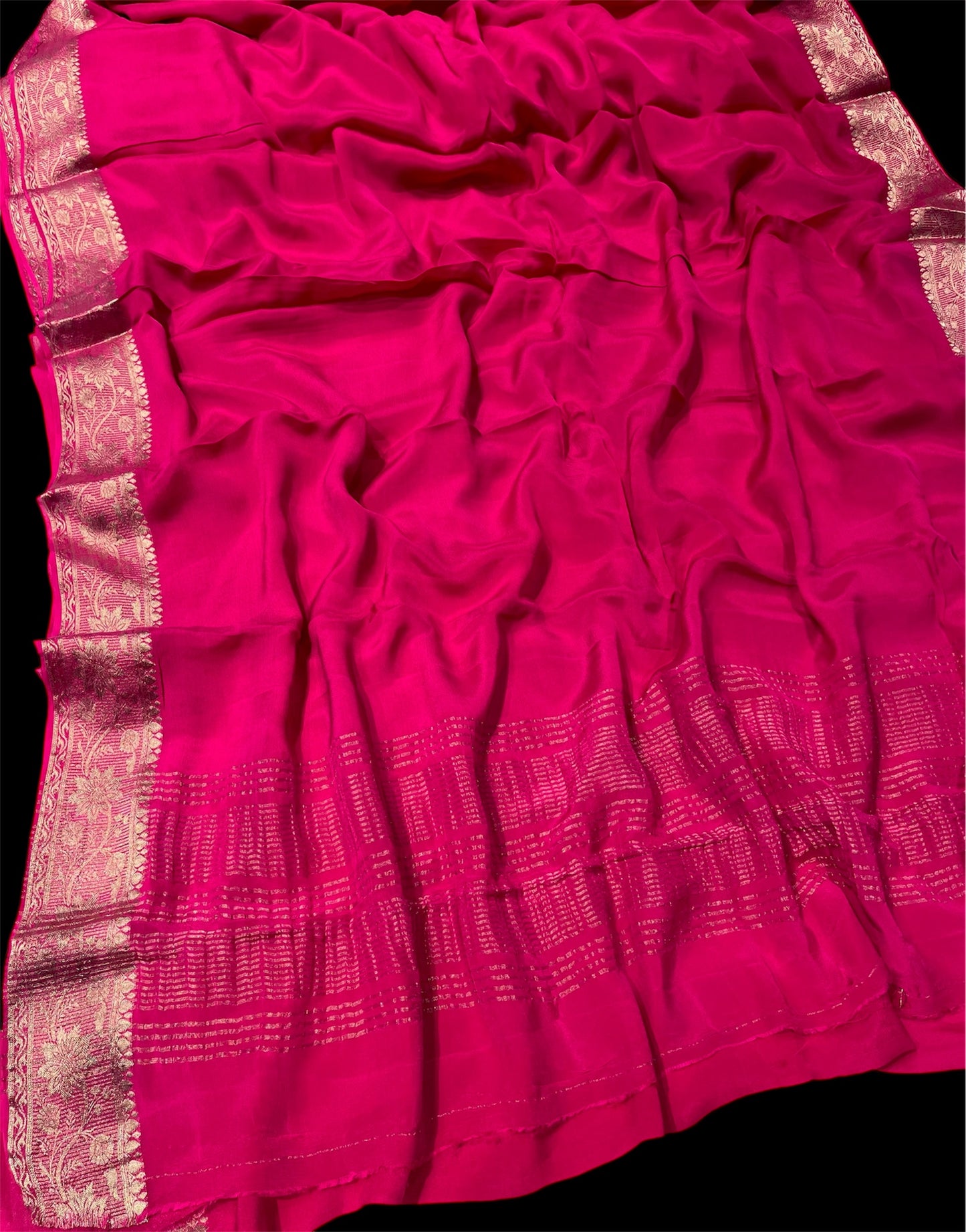 RANI PINK PLAIN CHINON SAREE WITH GOLDEN ZARI WOVEN BORDER AND CREPE BLOUSE (DELIVERY IN 20 DAYS)