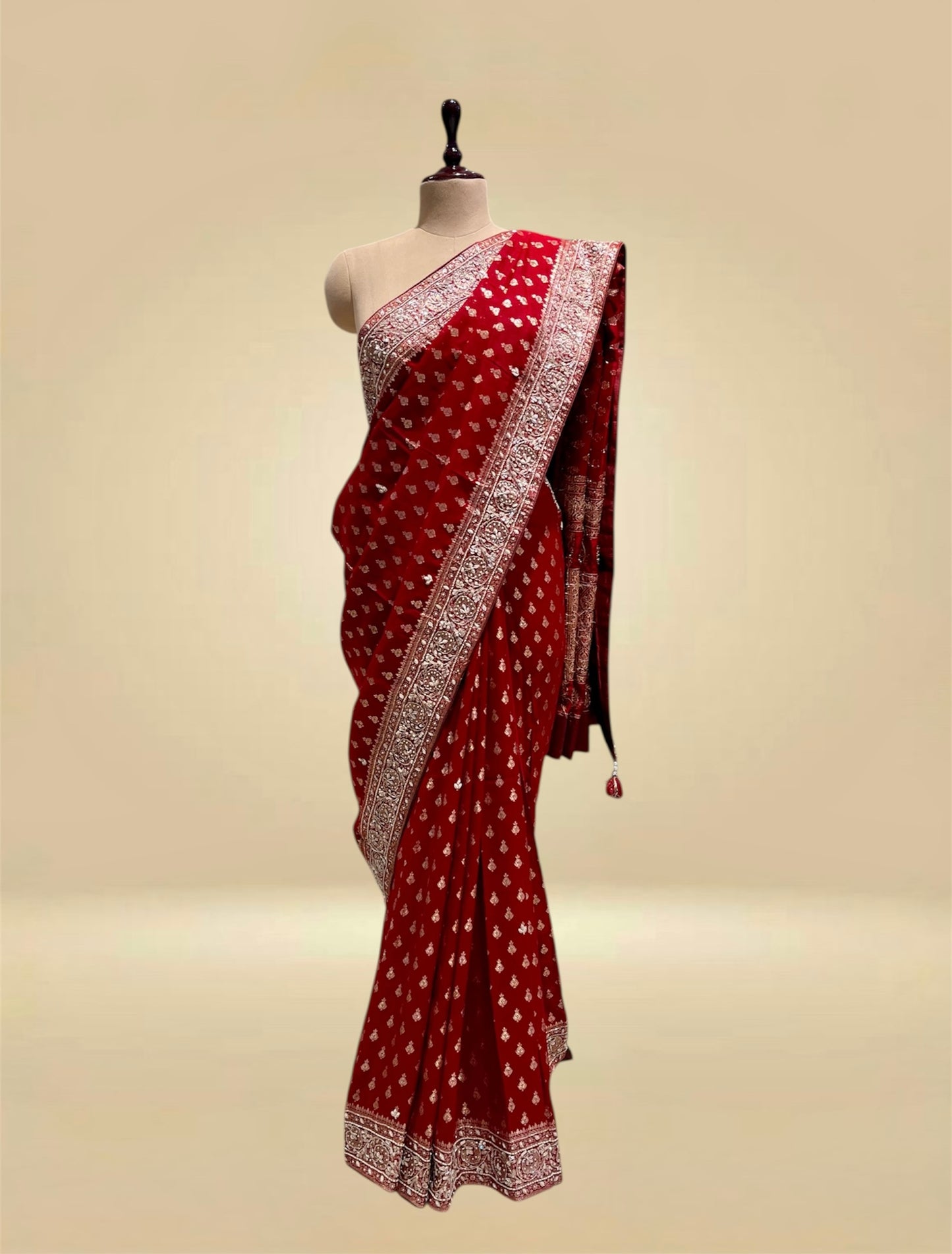 RED ORGANZA BANARASI EMBROIDERED SAREE EITT BEADS & SEQUINS WORK