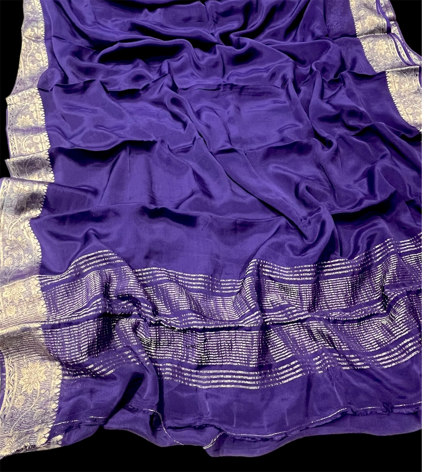 PURPLE PLAIN CHINON SAREE WITH GOLDEN ZARI WOVEN BORDER AND CREPE BLOUSE (DELIVERY IN 20 DAYS)
