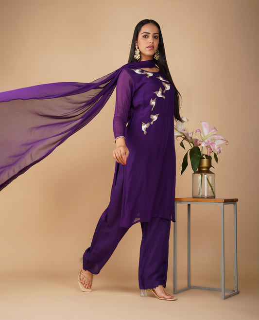 (DELIVERY TIME 20 DAYS) PURPLE ORGANZA READYMADE SUIT WITH AARI, CUTDANA AND PEARL EMBROIDERED BIRD MOTIFS PAIRED WITH DUPATTA & PANTS