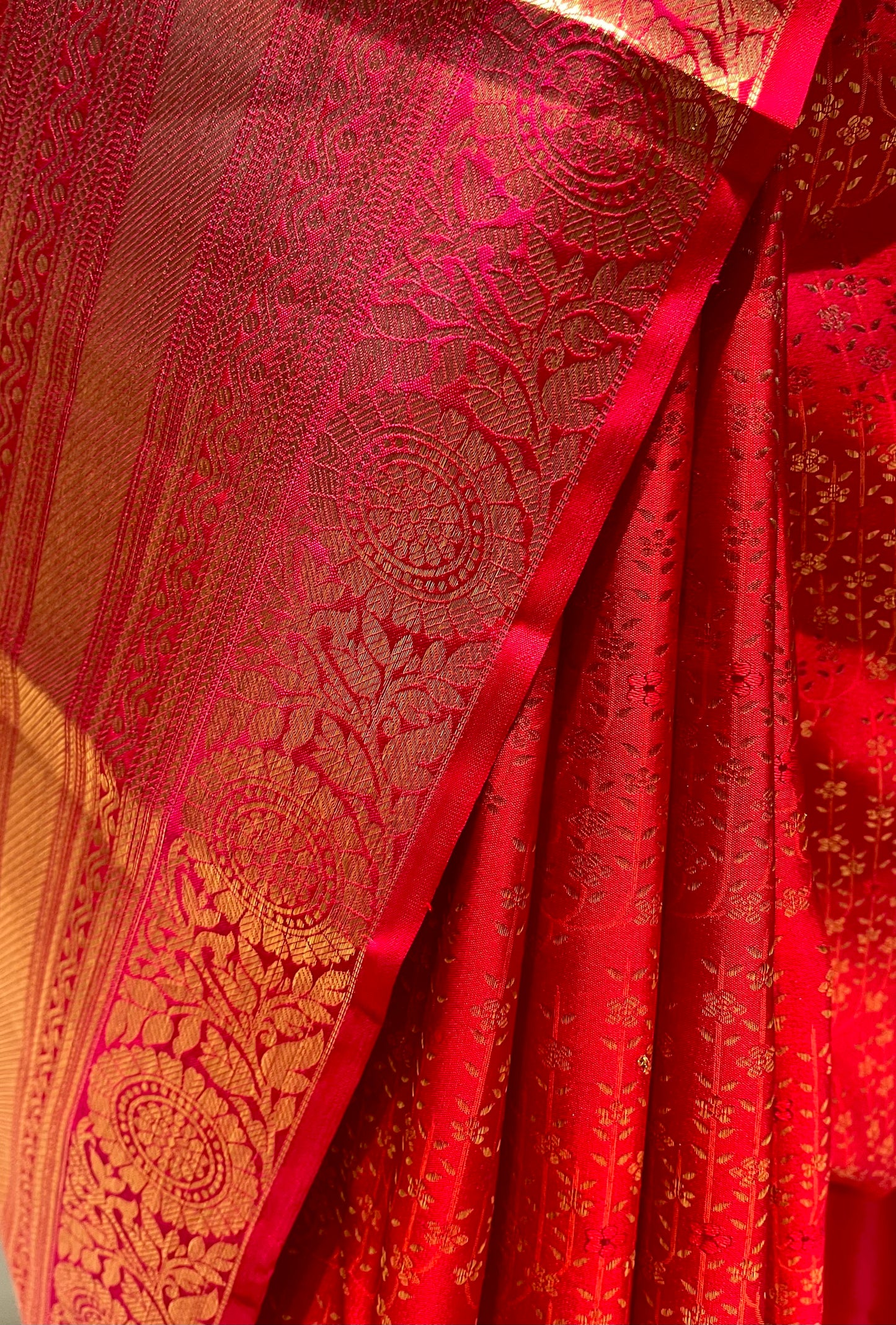 SCARLET RED PURE KANJIVARAM SILK SAREE