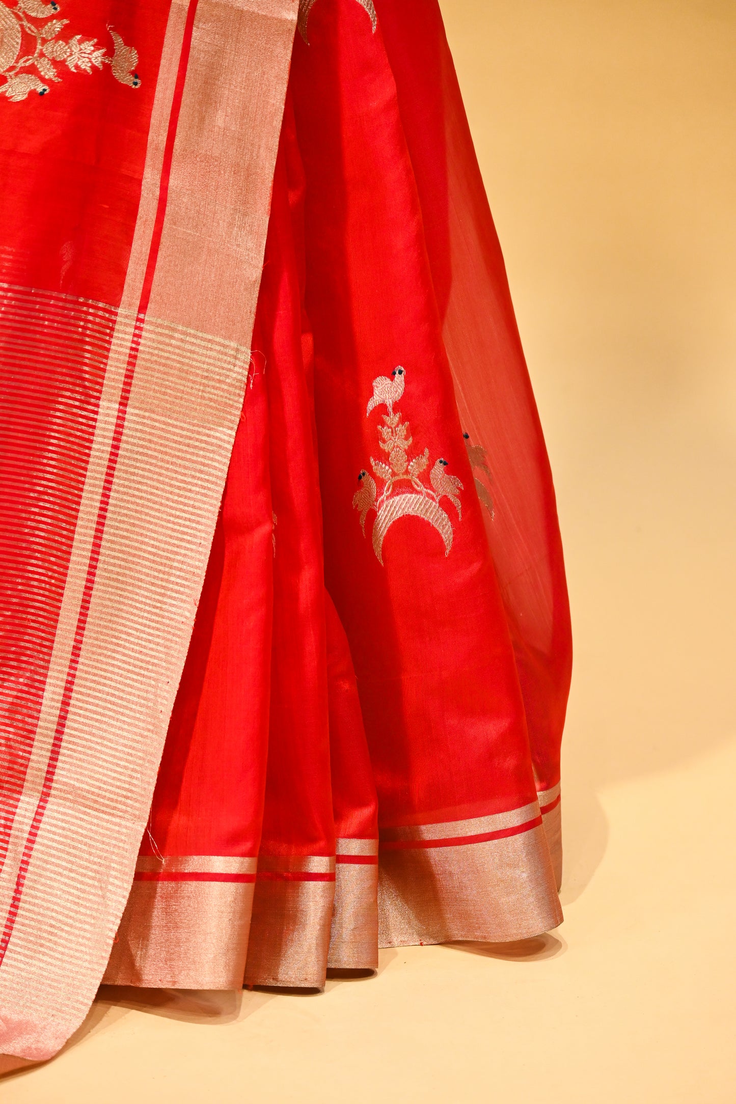 CRIMSON RED CHANDERI HANDWOVEN SILK SAREE