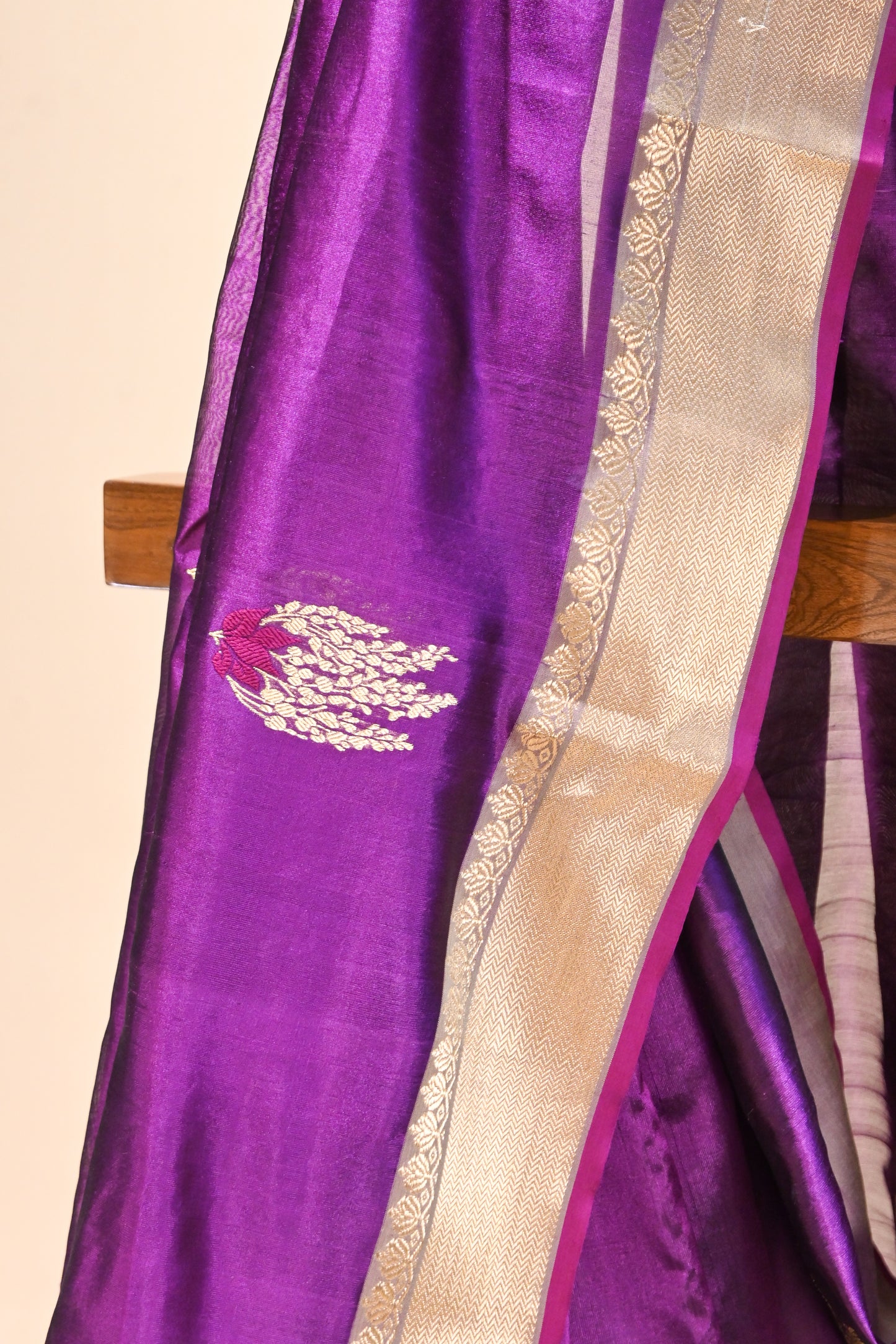 PURPLE CHANDERI HANDWOVEN SILK SAREE WITH ZARI PALLA AND BORDER