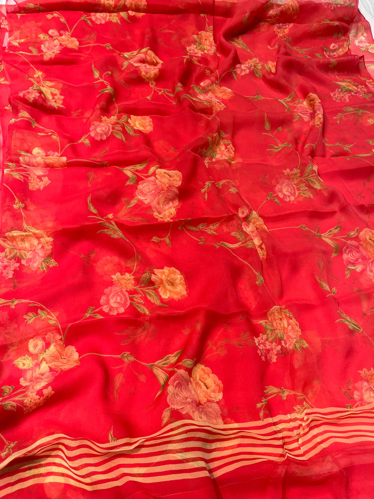 RED COLOUR SHADED CHIFFON FLORAL PRINTED SAREE