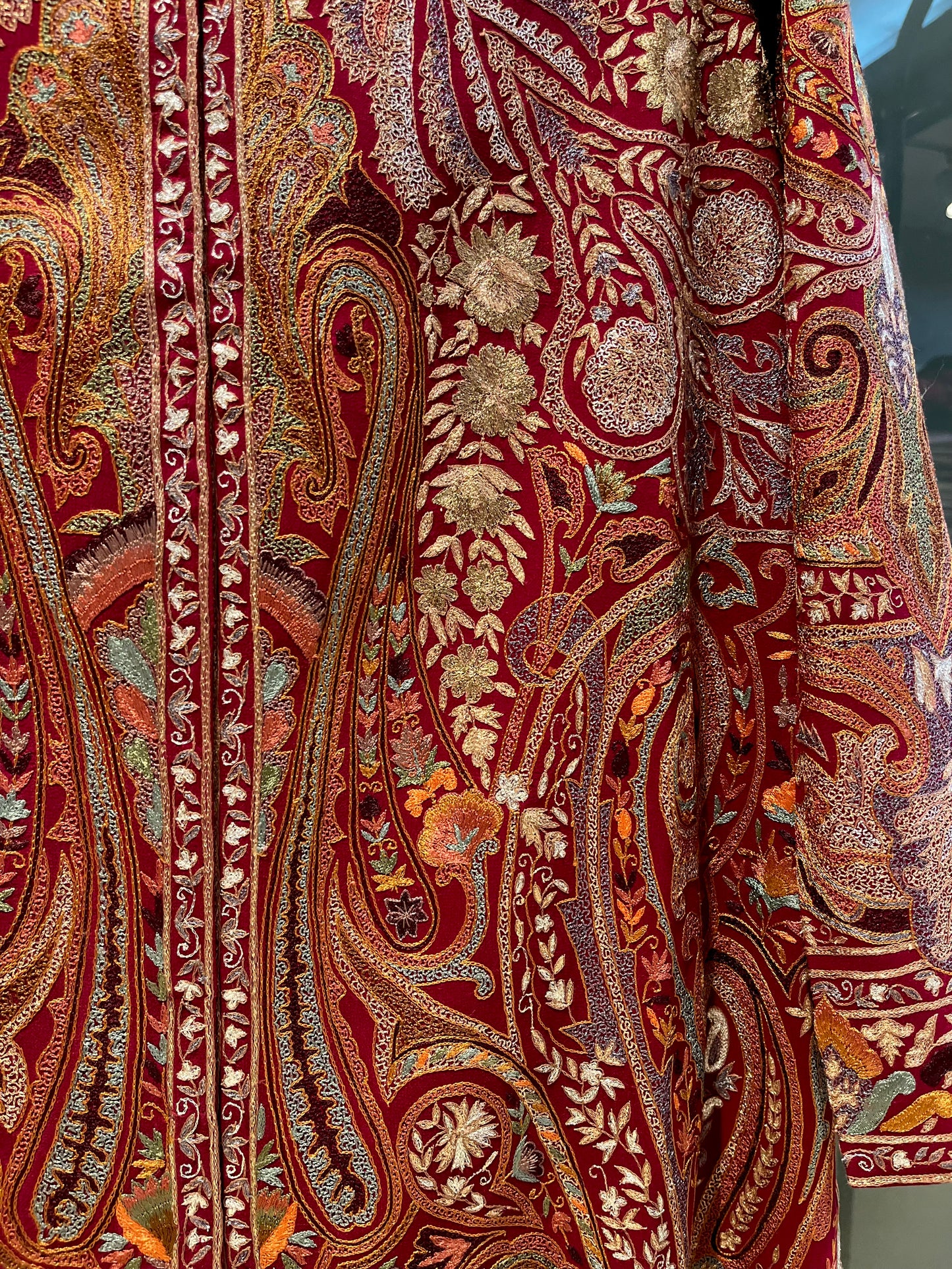 MAROON COLOUR GEORGETTE HAND EMBROIDERED JACKET EMBELLISHED WITH AARI & ZARI WORK ( DELIVERY IN 40-50 DAYS )