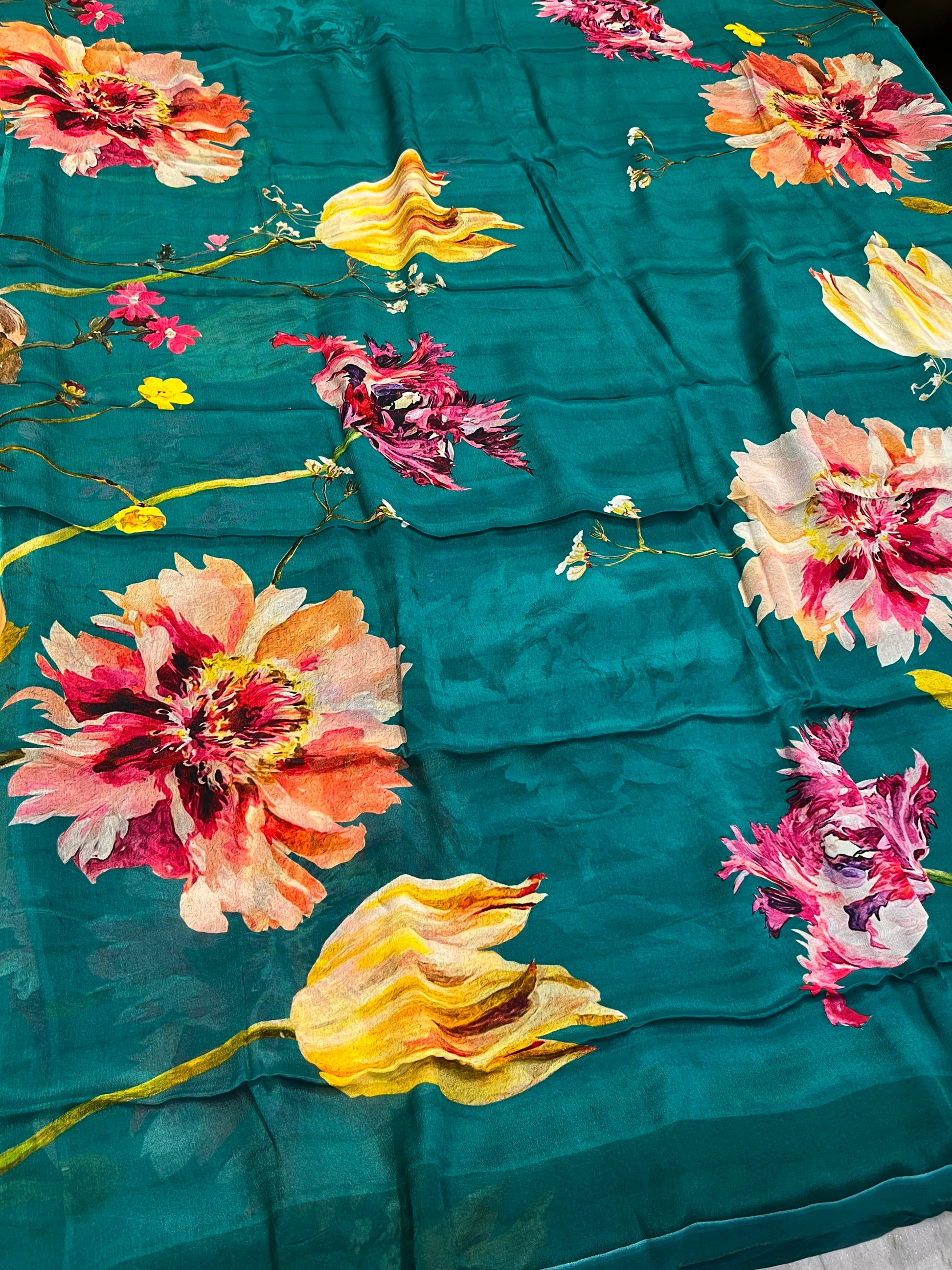 PEACOCK GREEN COLOUR FLORAL PRINTED CHINON SAREE WITH PRINTED BLOUSE - Kothari Sons