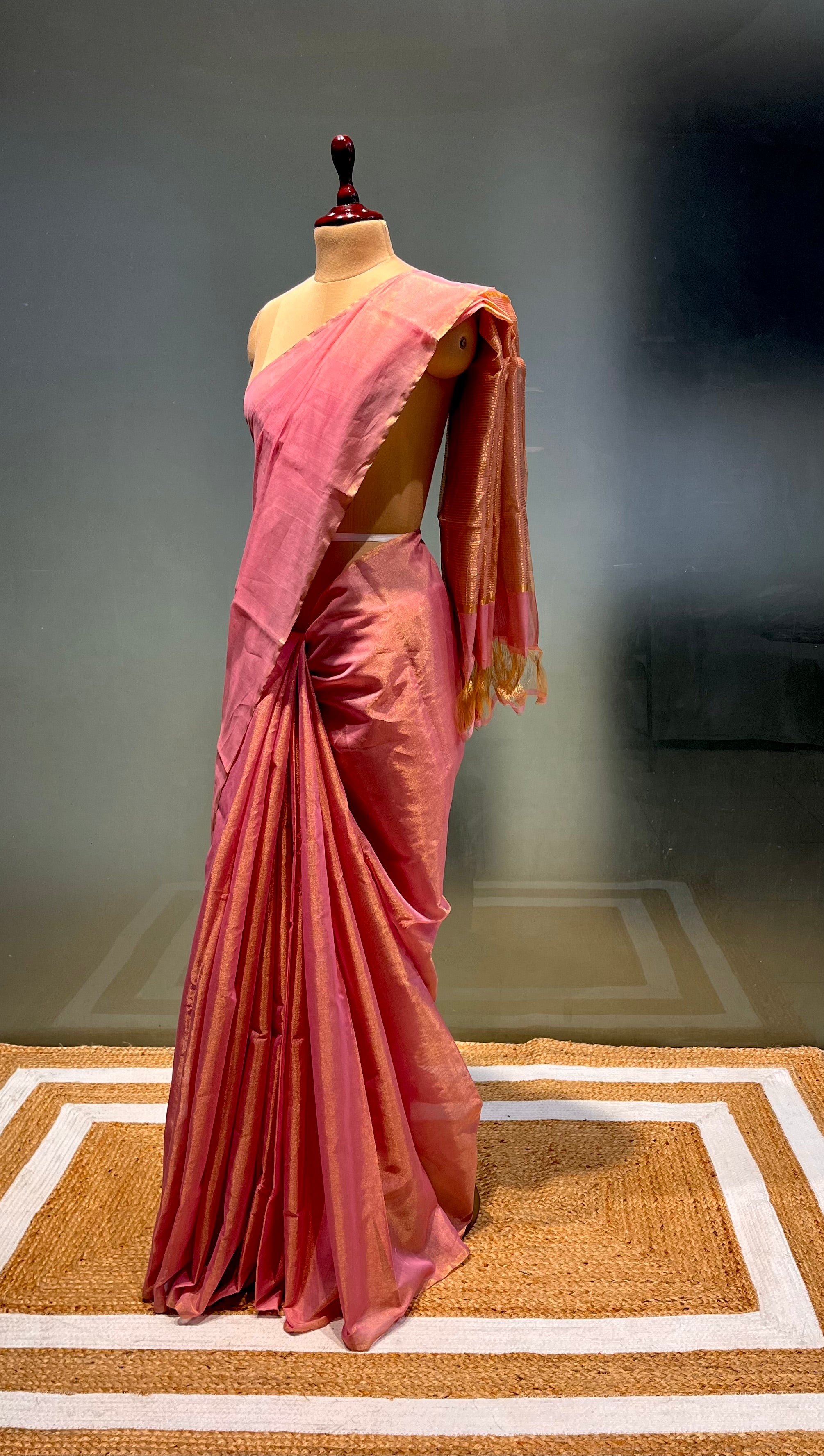 Scarlet Chanderi Tissue Saree – Deshidori