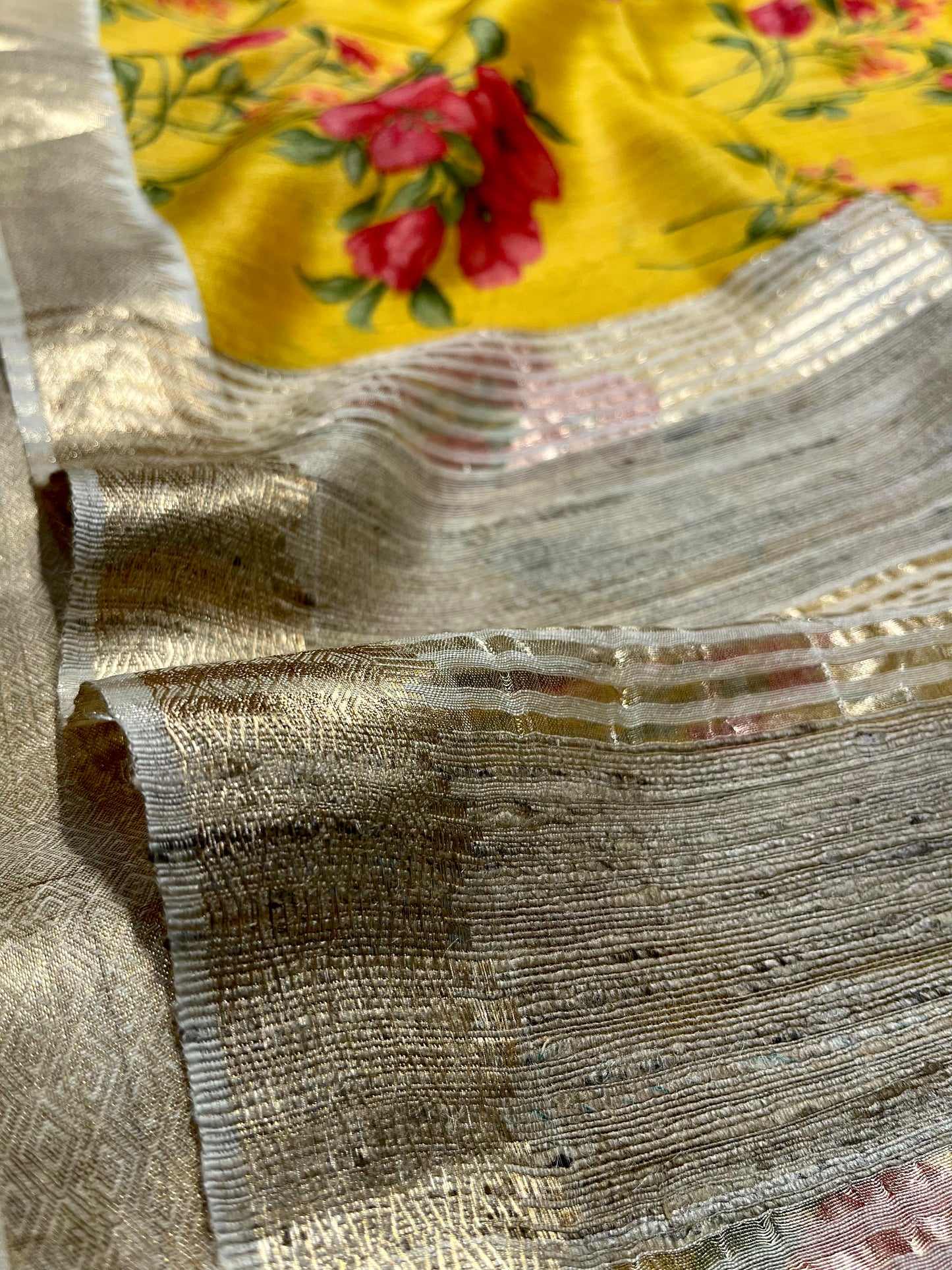YELLOW COLOUR FLORAL PRINTED PURE MUNGA SILK SAREE WITH BEIGE COLOUR PALLA AND BLOUSE - Kothari Sons