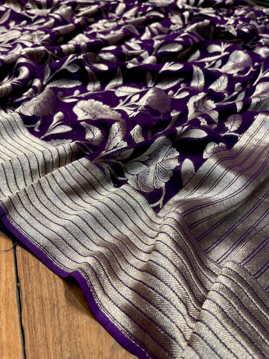 PURPLE COLOUR SILVER ZARI WEAVED GEORGETTE KHADDI SAREE WITH PLAIN BLOUSE AND BOREDR - Kothari Sons