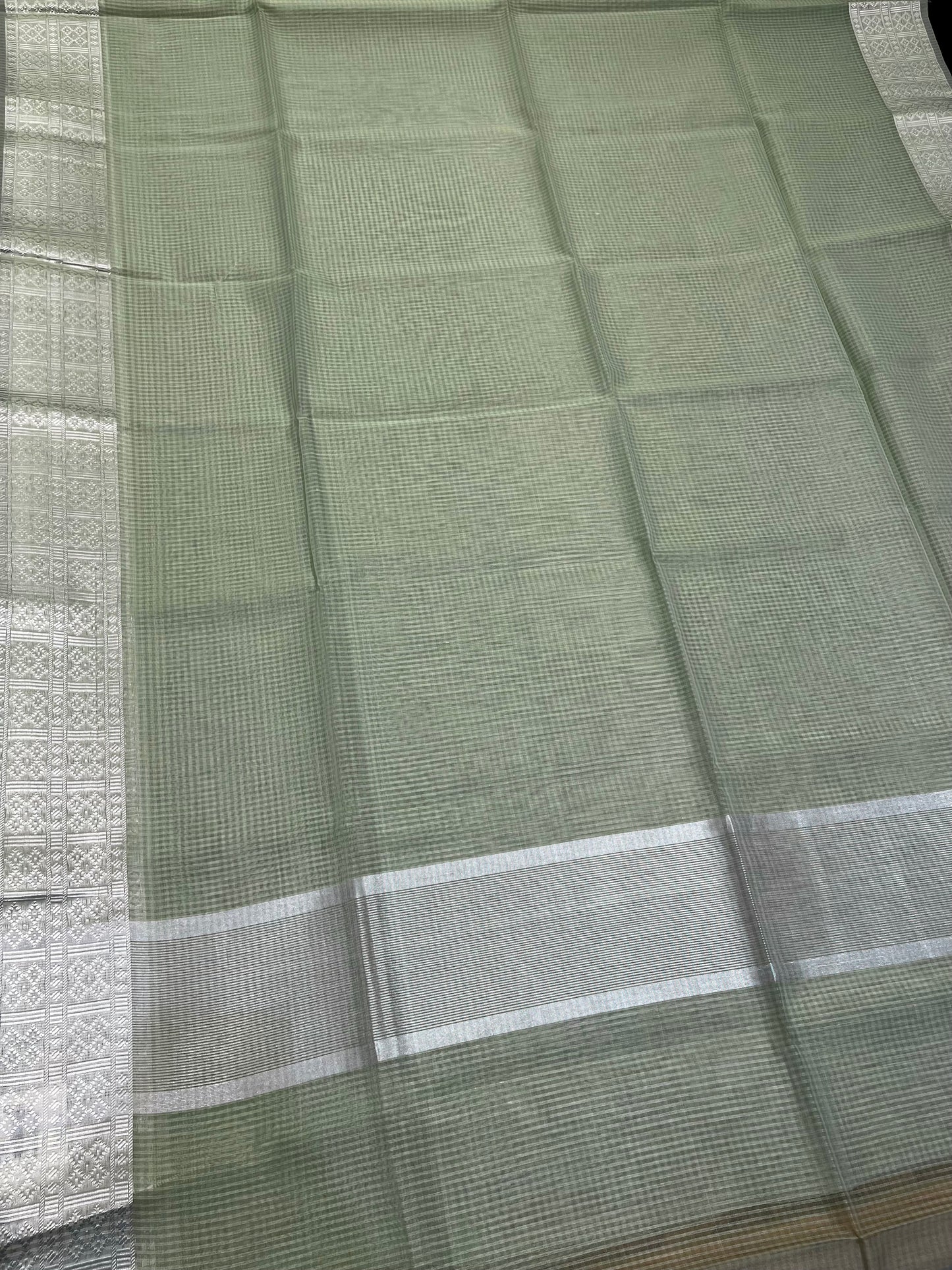 PISTA COLOUR CHECK MAHESHWARI SAREE WITH BORDER & UNSTITCHED BLOUSE