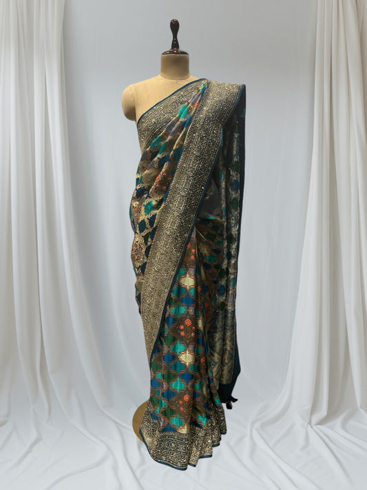 ELEGANTLY CRAFTED MULTI COLOR MODAL SILK SAREE WITH INTRICATE CUTDHANA AND ANTIQUE ZARI WEAVING, A PERFECT BLEND OF TRADITION AND LUXURY