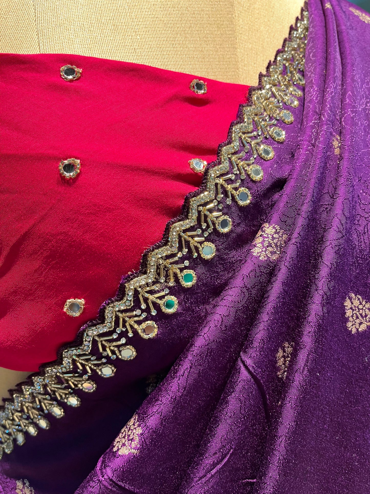 PURPLE COLOUR CREPE JACQUARD EMBROIDERED SAREE WITH CONTRAST BLOUSE EMBELLISHED WITH MIRROR WORK