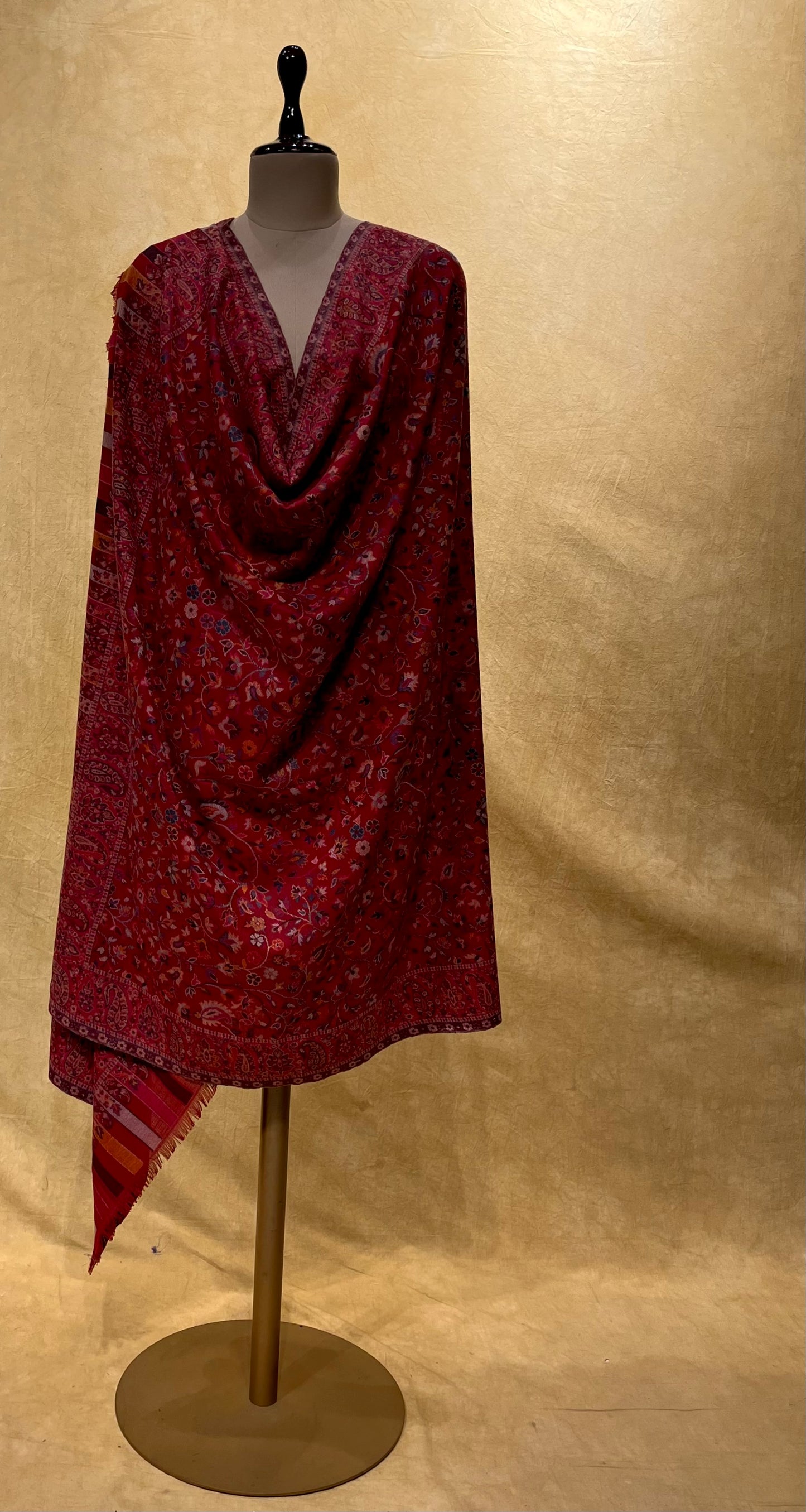RED COLOUR WOOLEN SHAWL