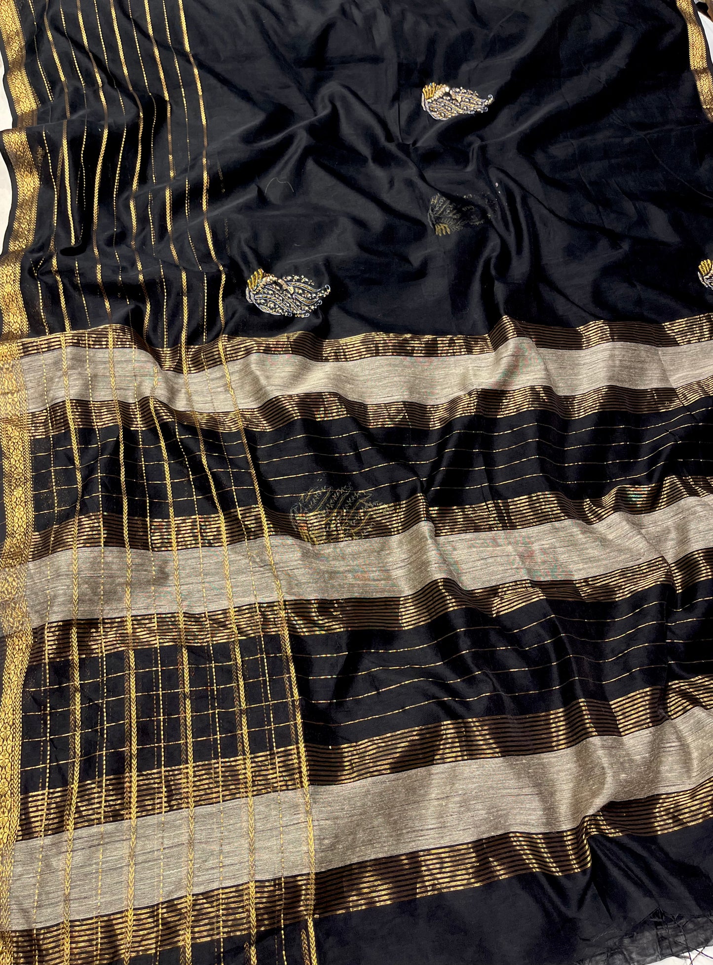 BLACK COLOUR MAHESHWARI HAND EMBROIDERED SAREE EMBELLISHED WITH ZARDOZI WORK & ZARI BORDER - Kothari Sons