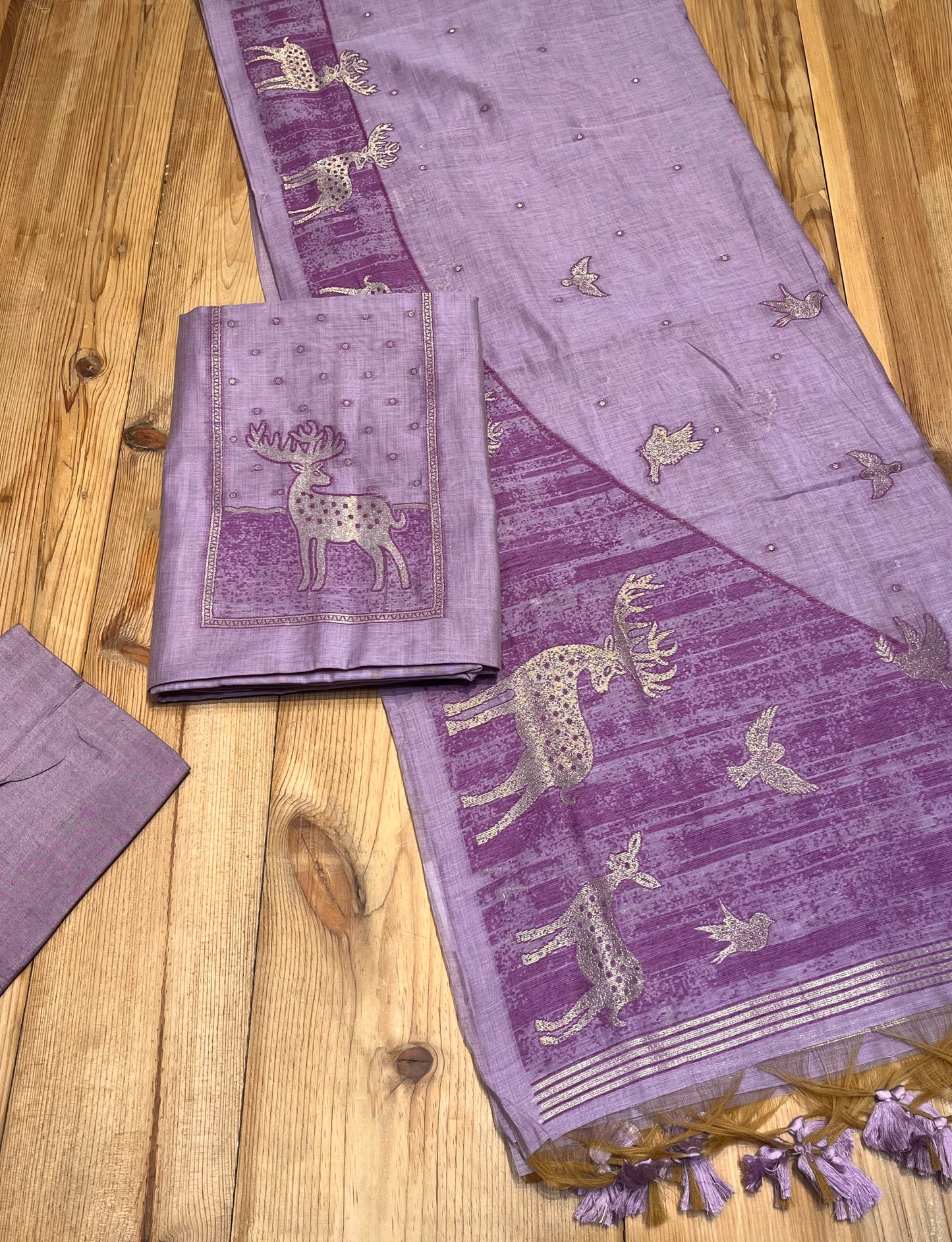 LAVENDER COLOUR TANT DHAKAI JAMDANI UNSTITCHED SUIT