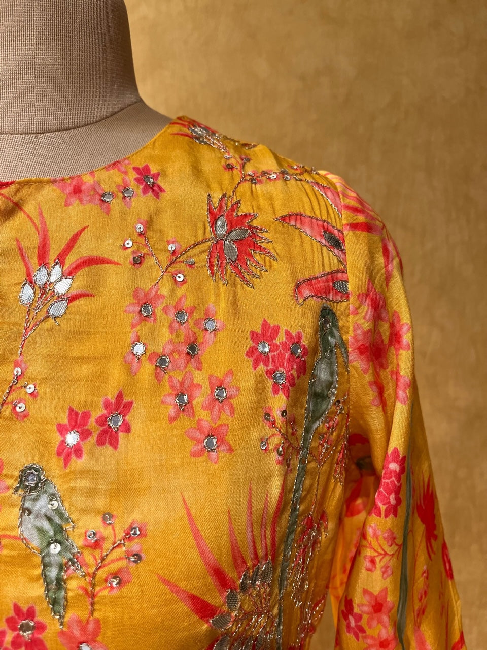 kurta from aari work | Hand embroidery designs, Sewing embroidery designs,  Embroidery on clothes