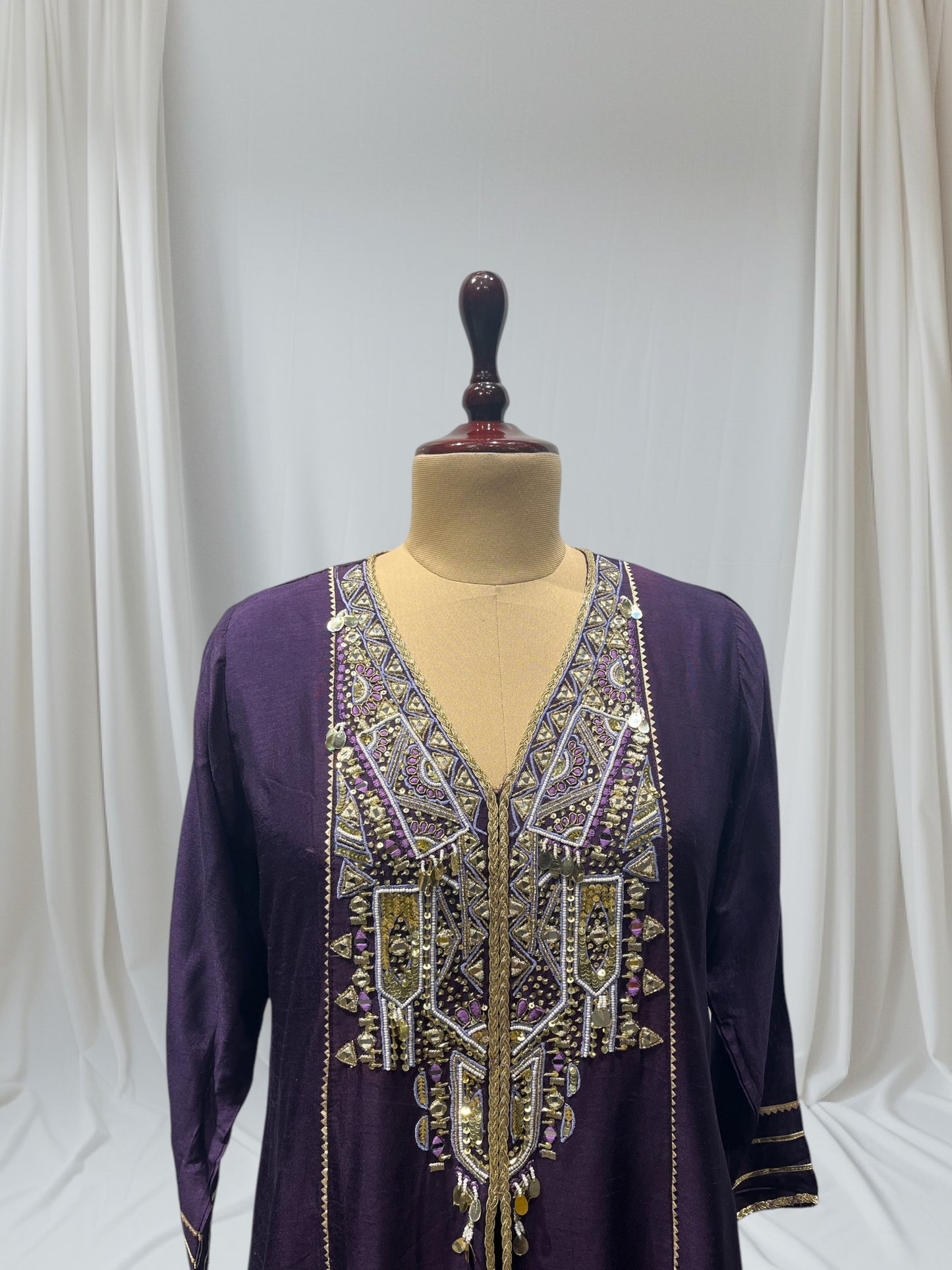 ELEGANT BLUE SILK PALAZZO SUIT WITH MIRROR WORK