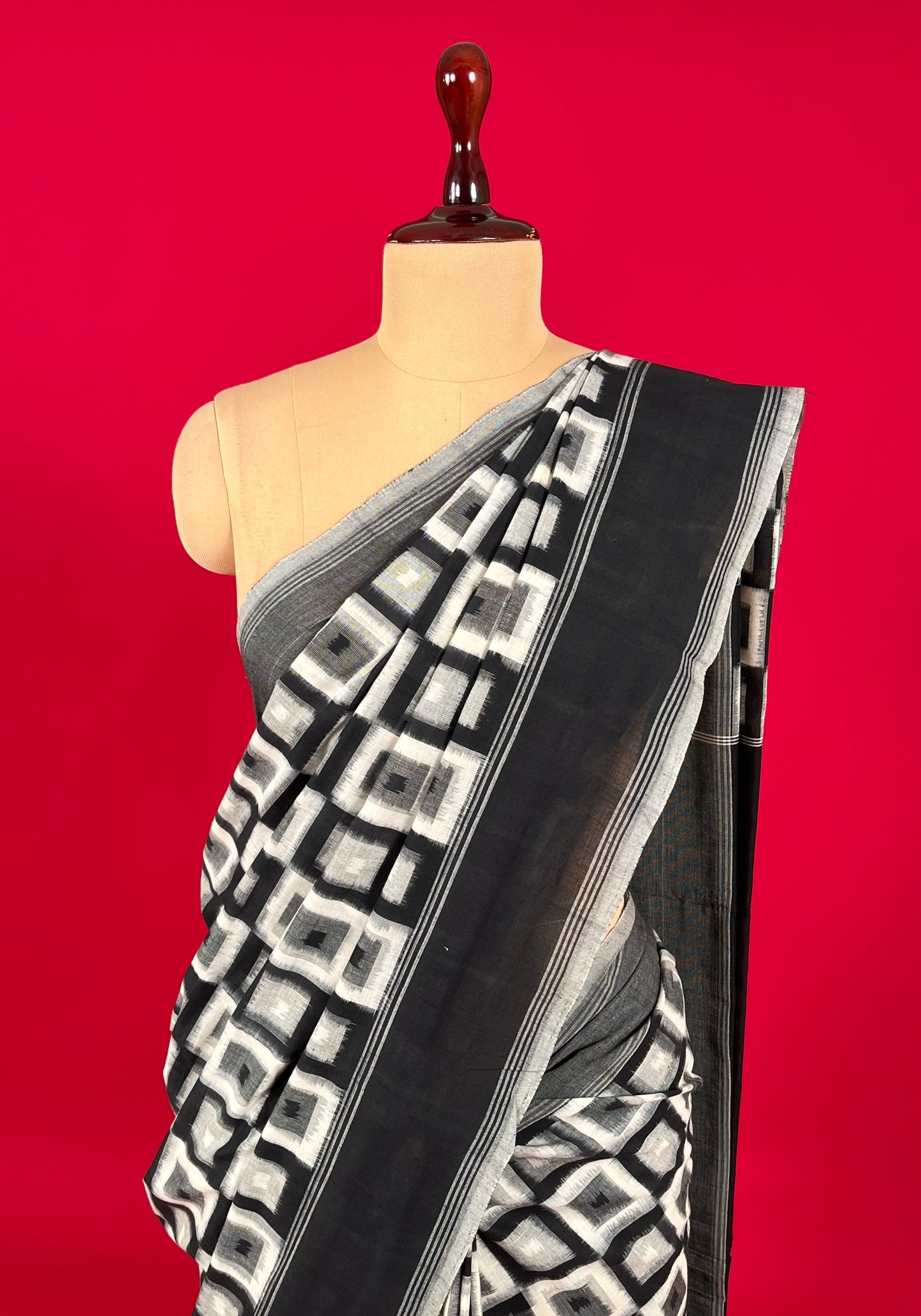 WHITE & BLACK COLOUR PURE COTTON IKKAT SAREE