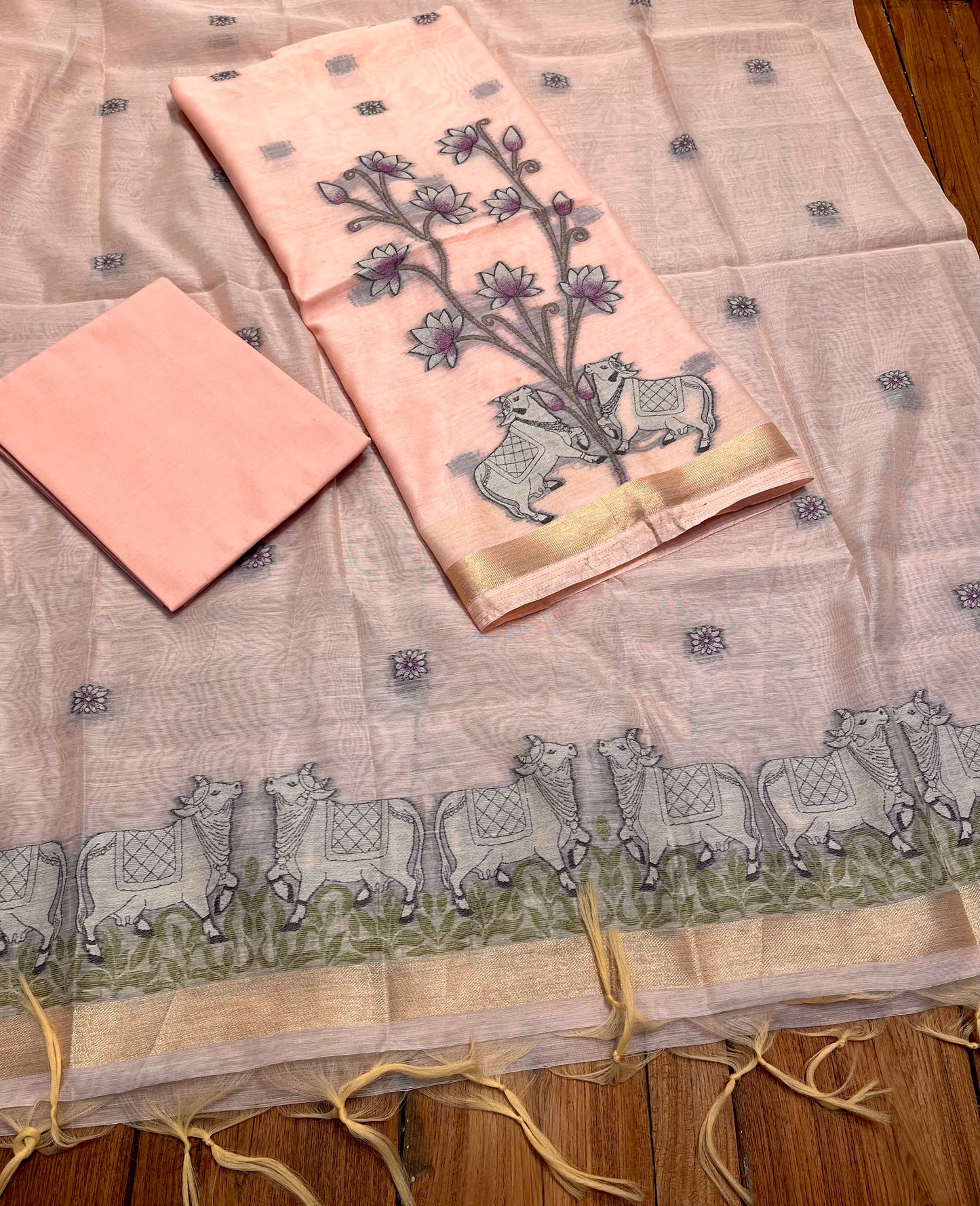 PEACH COLOUR JAMDANI DHAKAI COTTON UNSTITCHED SUIT EMBELLISHED WITH RESHAM WEAVES
