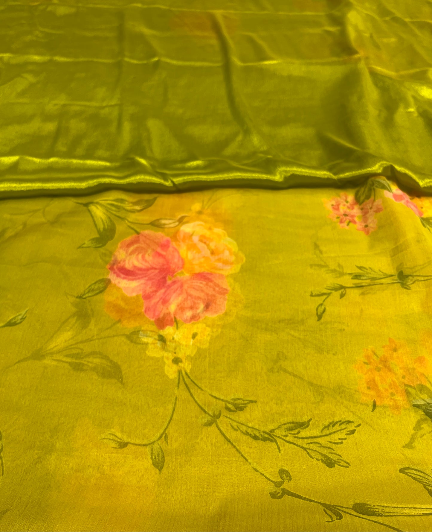 OLIVE COLOUR SHADED SEMI CHIFFON FLORAL PRINTED SAREE - Kothari Sons