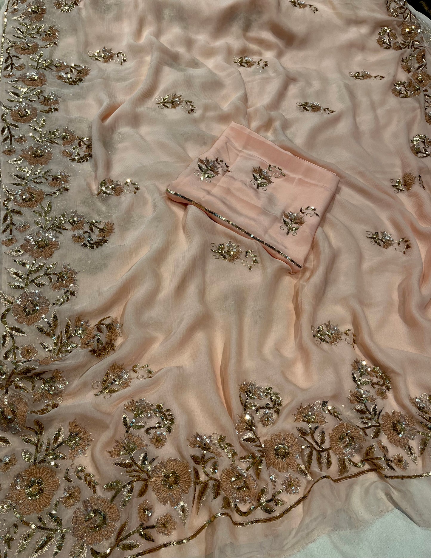 PEACH COLOUR PURE CHIFFON HAND EMBROIDERED SAREE EMBELLISHED WITH SEQUINS & AARI WORK ( DELIVERY IN 25-30 DAYS ) - Kothari Sons