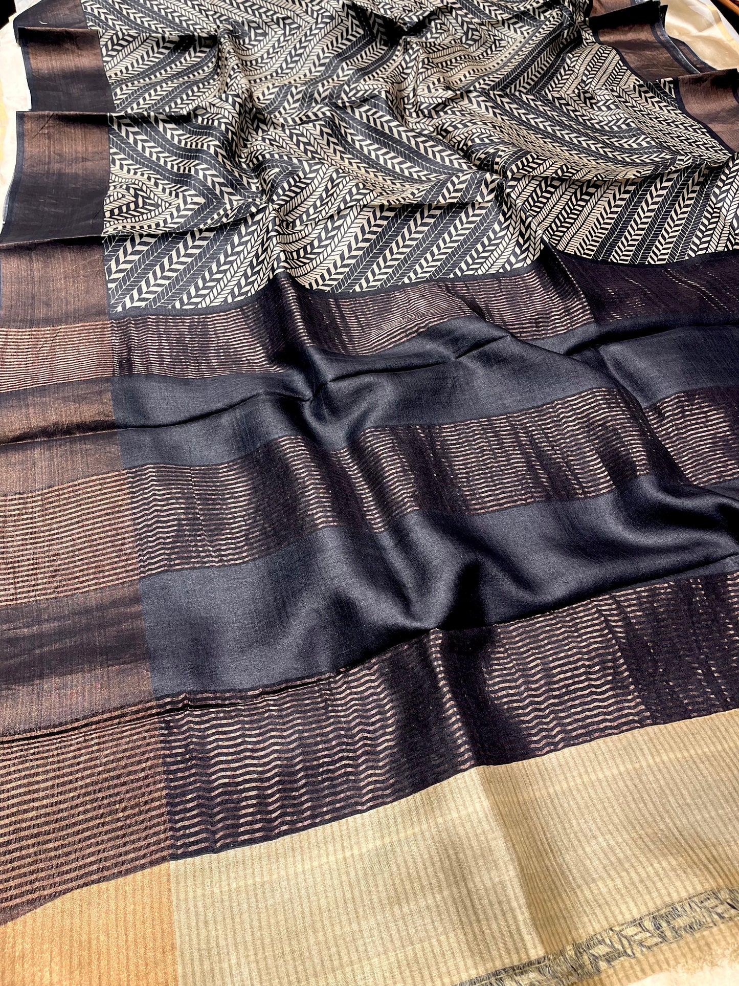 BLACK COLOUR TUSSAR SILK PRINTED SAREE WITH ZARI BORDER