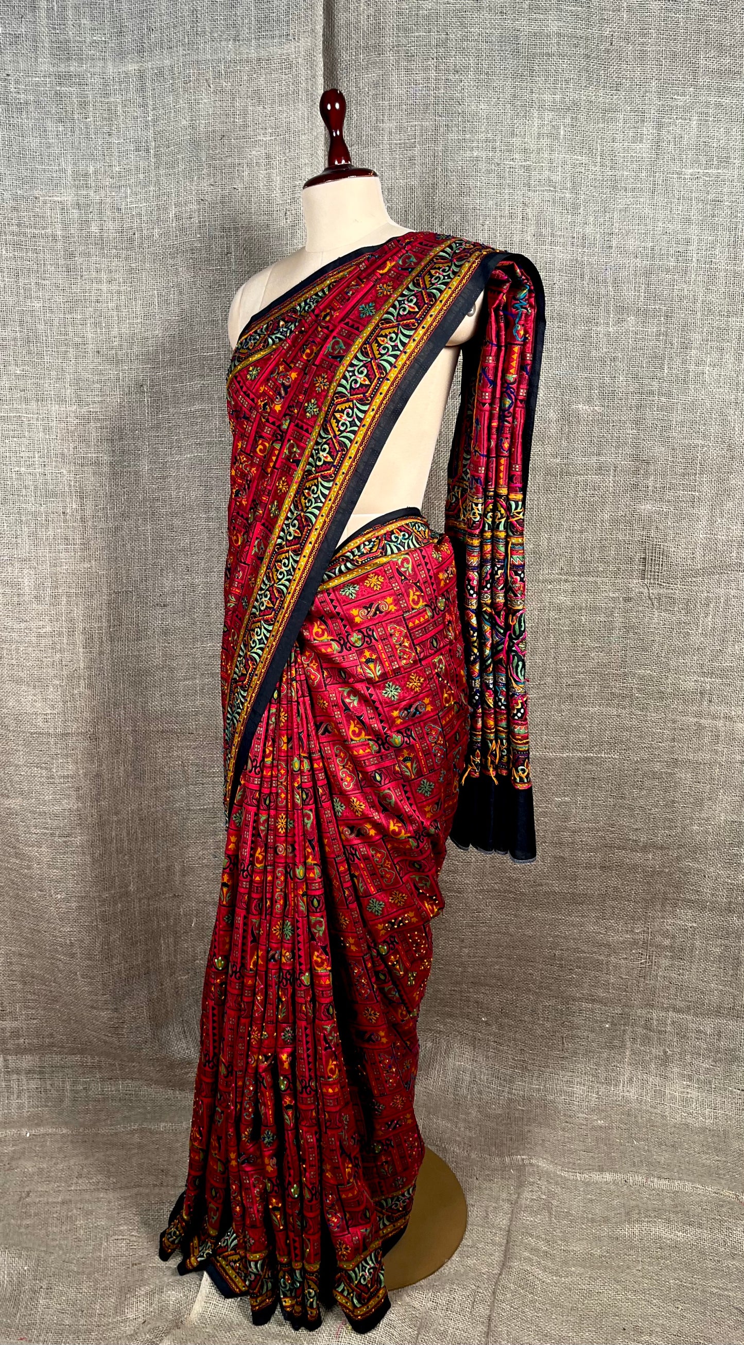 RED COLOUR SEMI SILK FRENCH KNOT EMBROIDERED SAREE