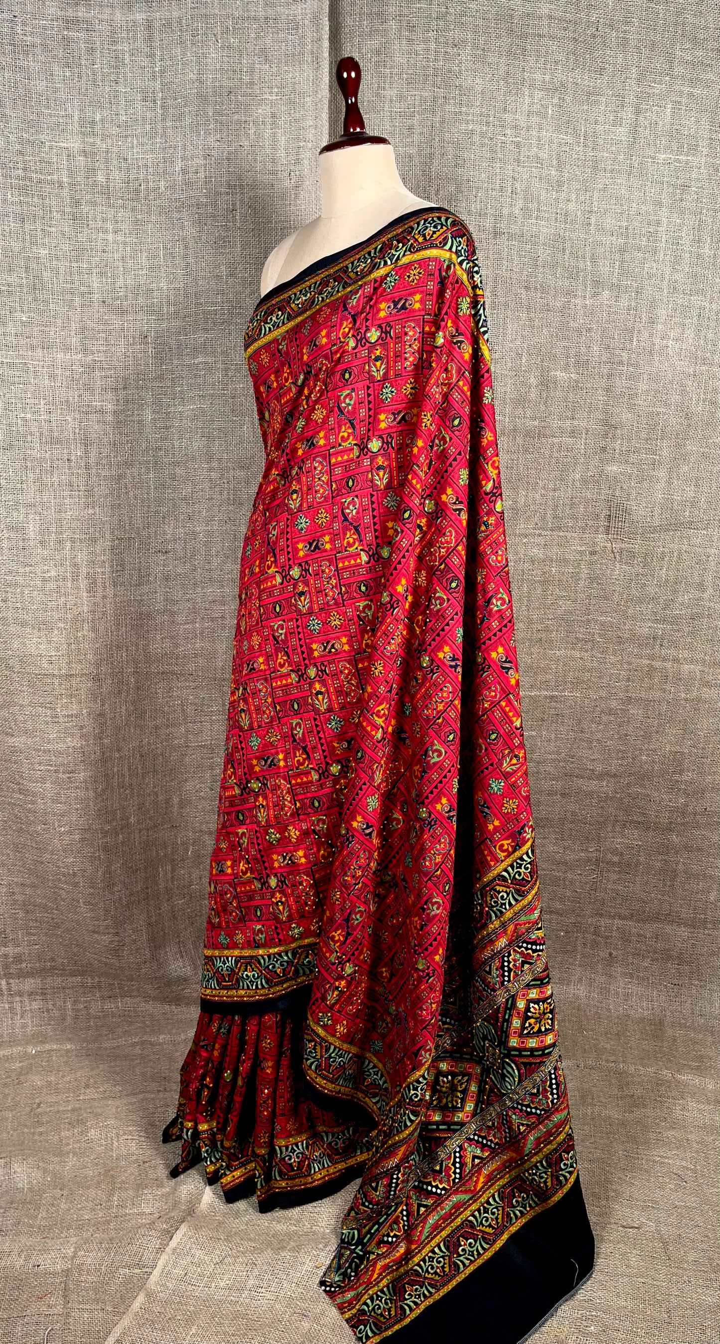 RED COLOUR SEMI SILK FRENCH KNOT EMBROIDERED SAREE