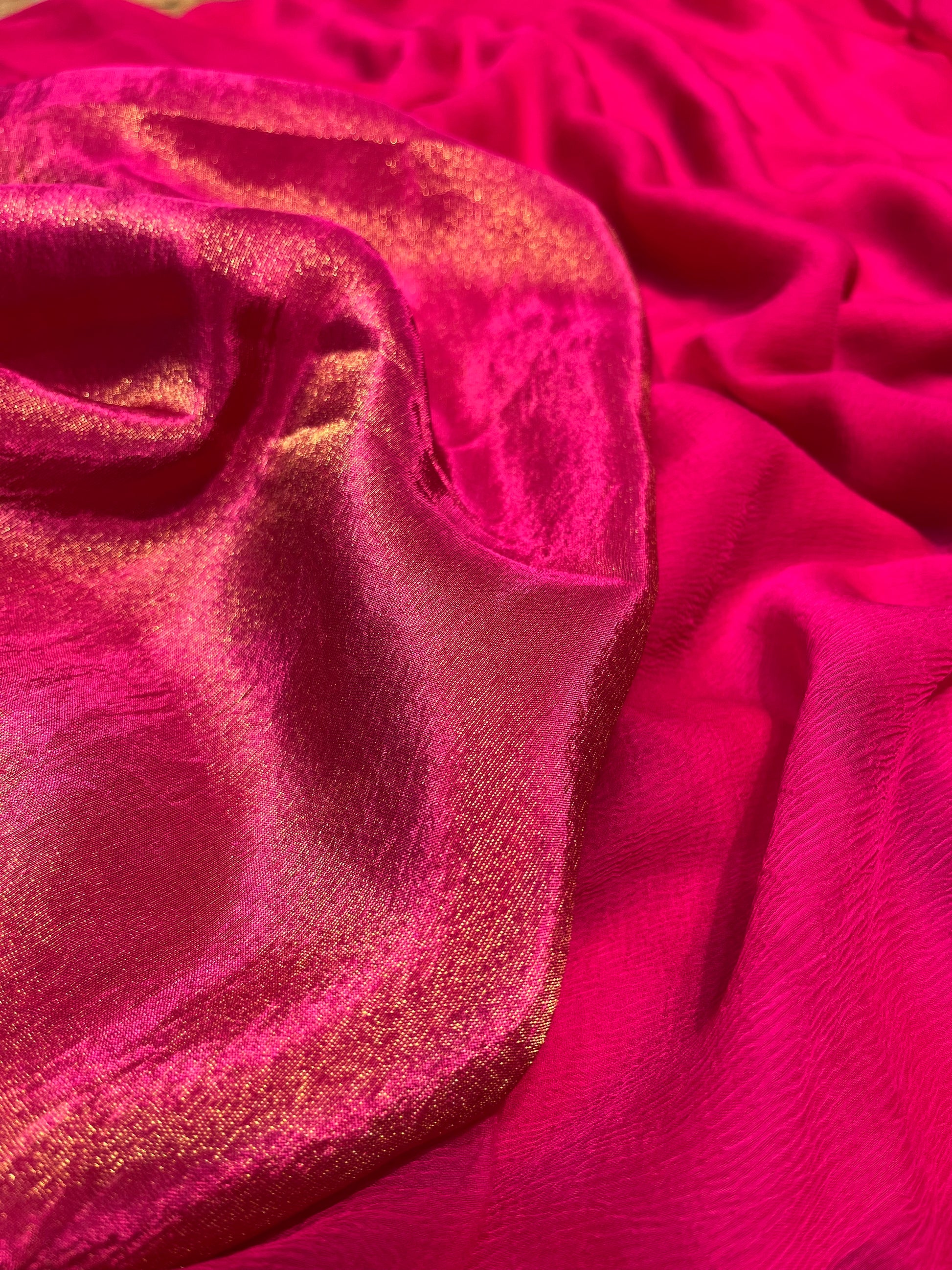 HOT PINK COLOUR CHIFFON SAREE WITH CREPE TISSUE UNSTITCHED BLOUSE - Kothari Sons