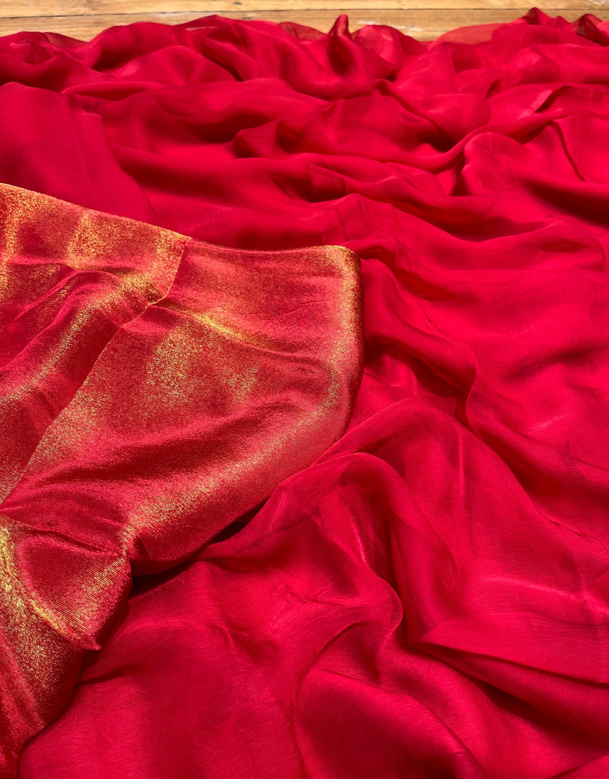 RED COLOUR CHIFFON CREPE TISSUE UNSTITCHED SAREE - Kothari Sons