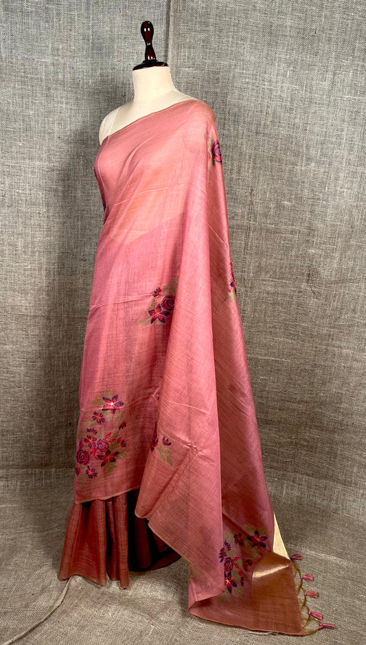 PEACH COLOUR JAMDANI MUSLIN SAREE WITH CONTRAST BLOUSE