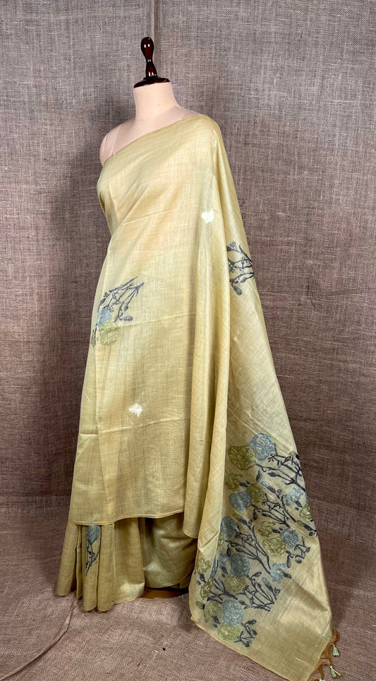 PISTA COLOUR JAMDANI MUSLIN SAREE WITH CONTRAST BLOUSE